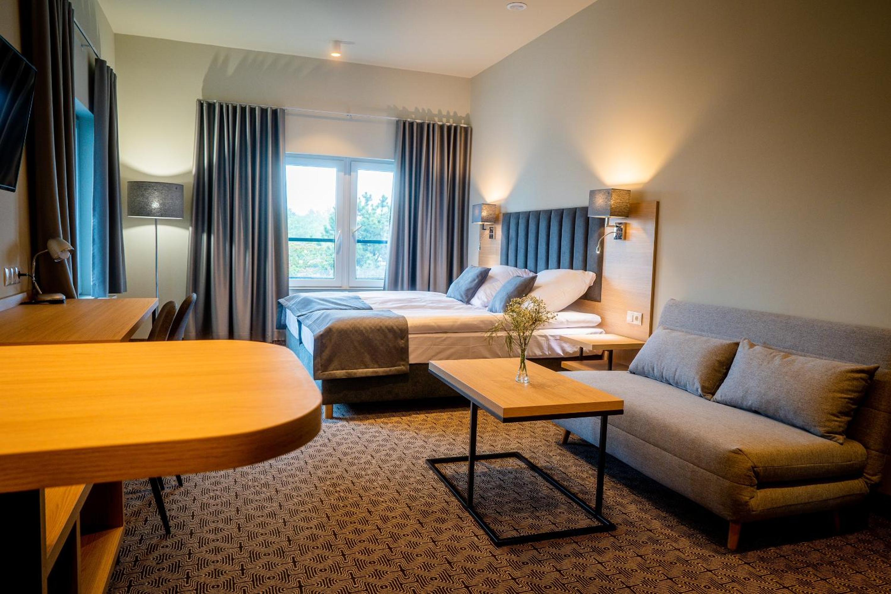 Deluxe Family Room photo 3