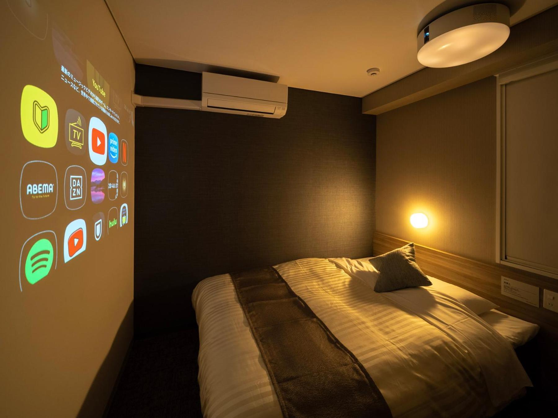 Theater Double Room - Non-Smoking photo 2