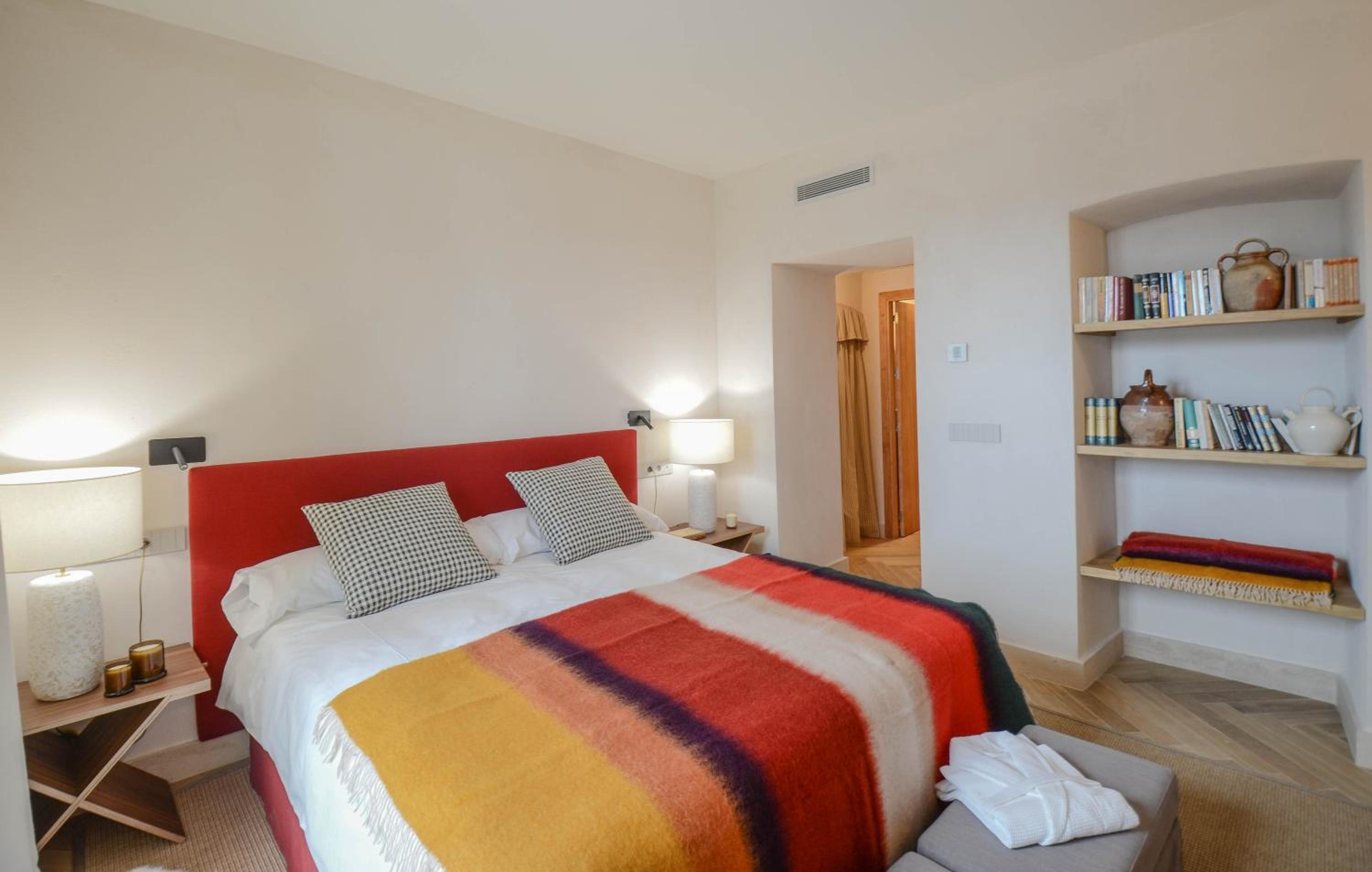 Deluxe Double or Twin Room - Photo 1