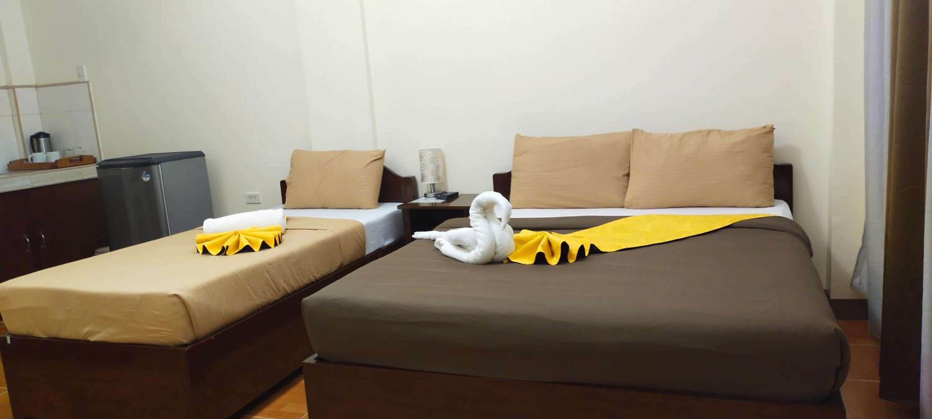 Family Room - Photo 5