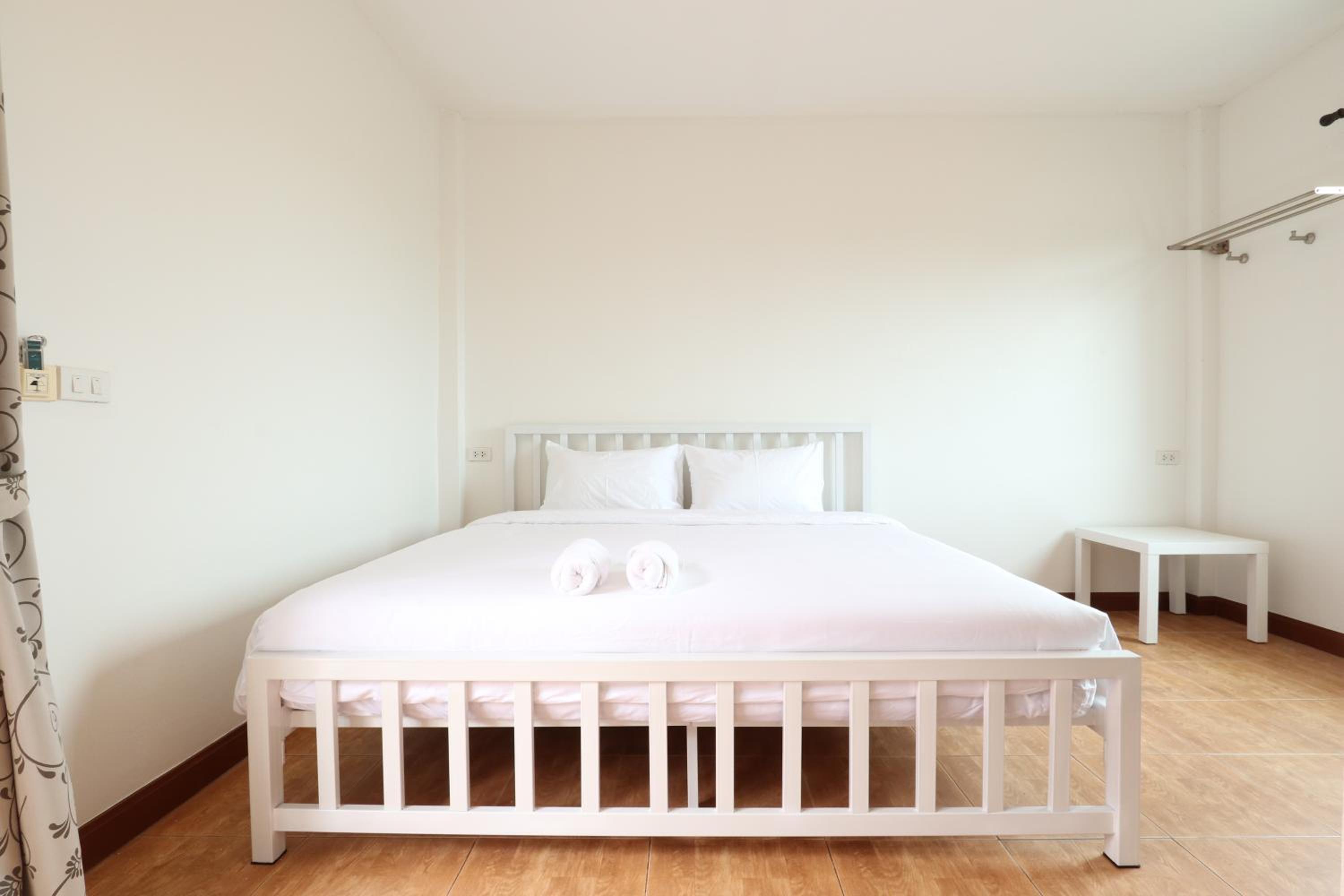 Deluxe King Room photo 3