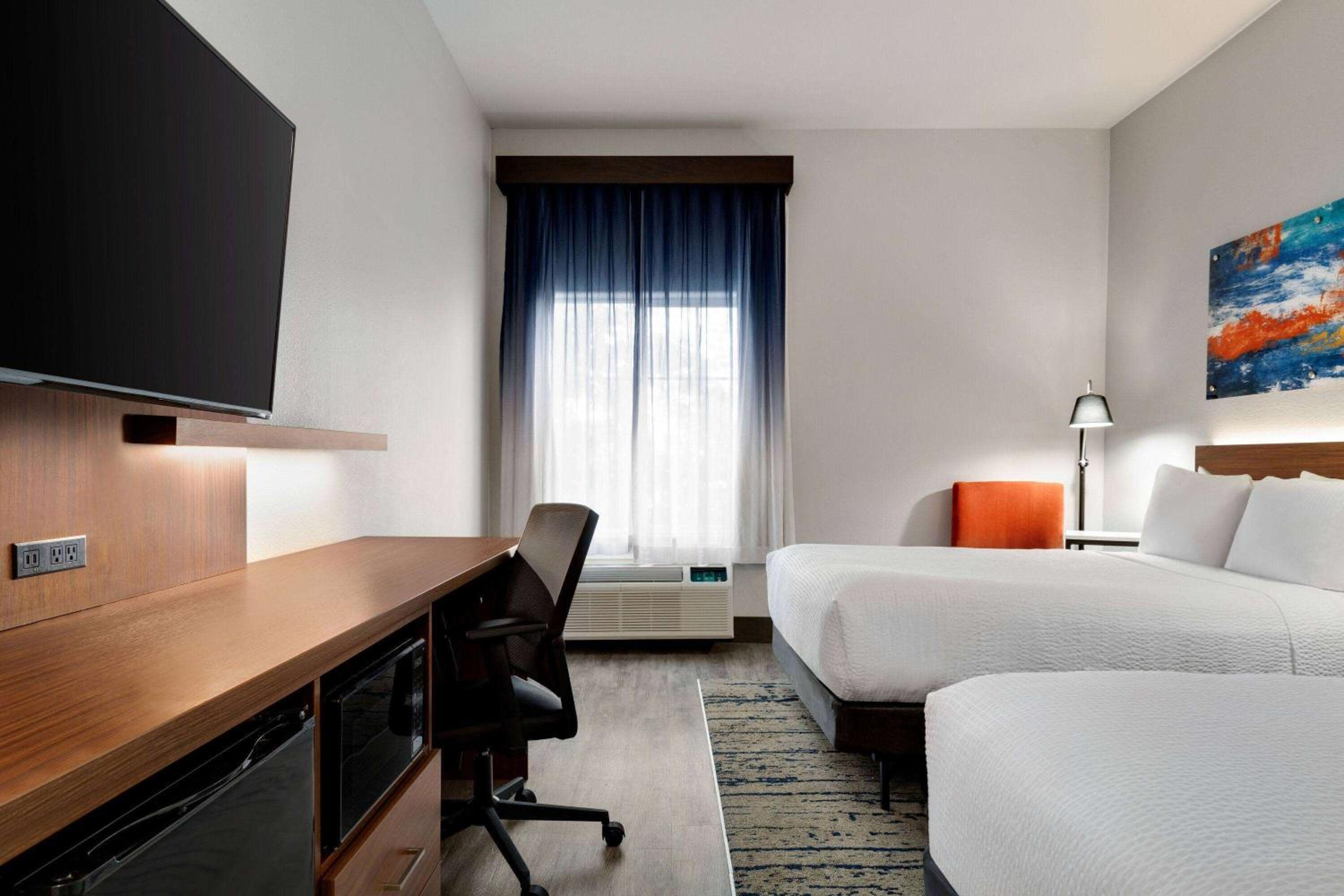 Suite with Two Queen Beds - Non-Smoking photo 1