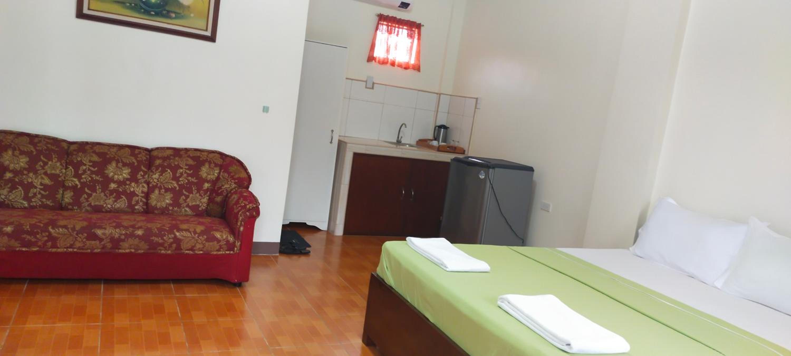 Budget Double Room - Photo 5