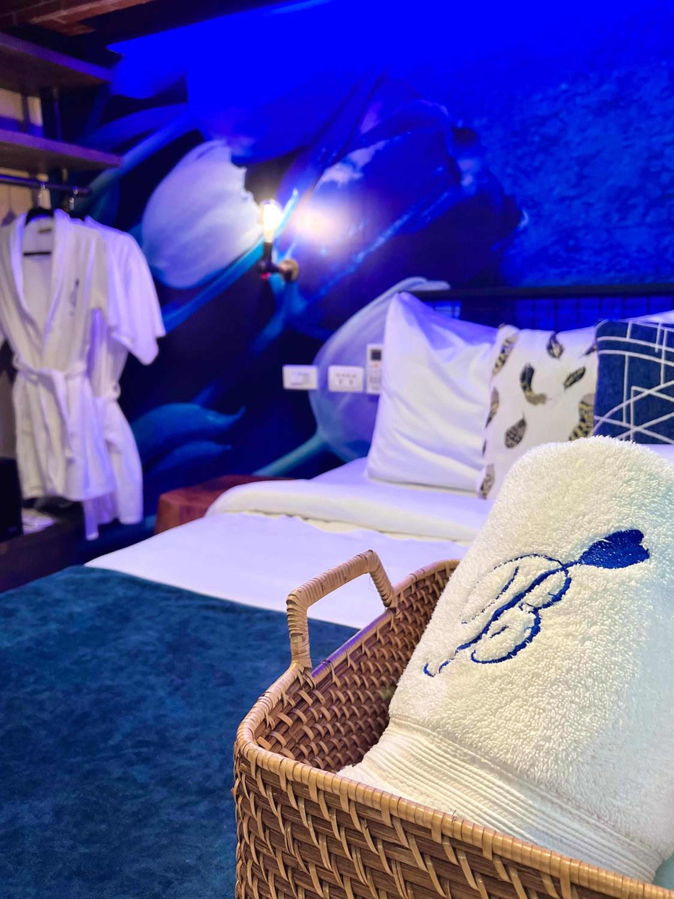 Studio with Spa Bath - Photo 31