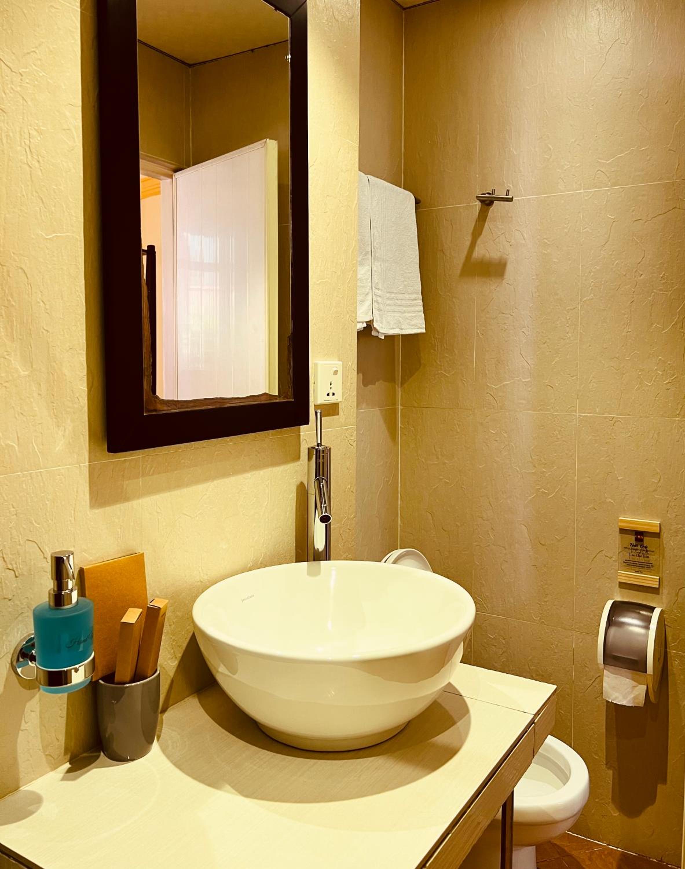Superior Double Room (Free Return Airport Transfer) - Photo 3