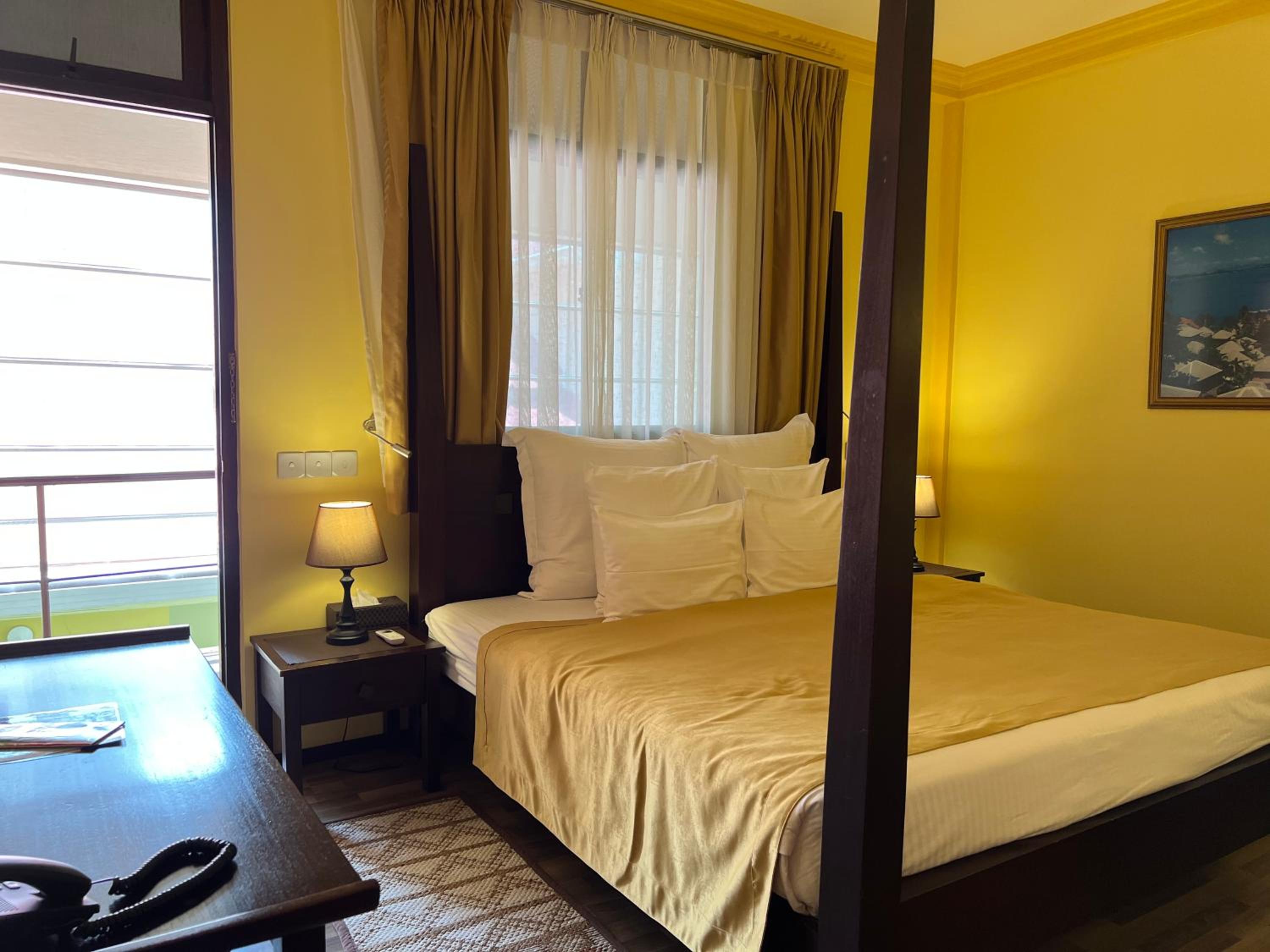Superior Double Room (Free Return Airport Transfer) - Photo 5