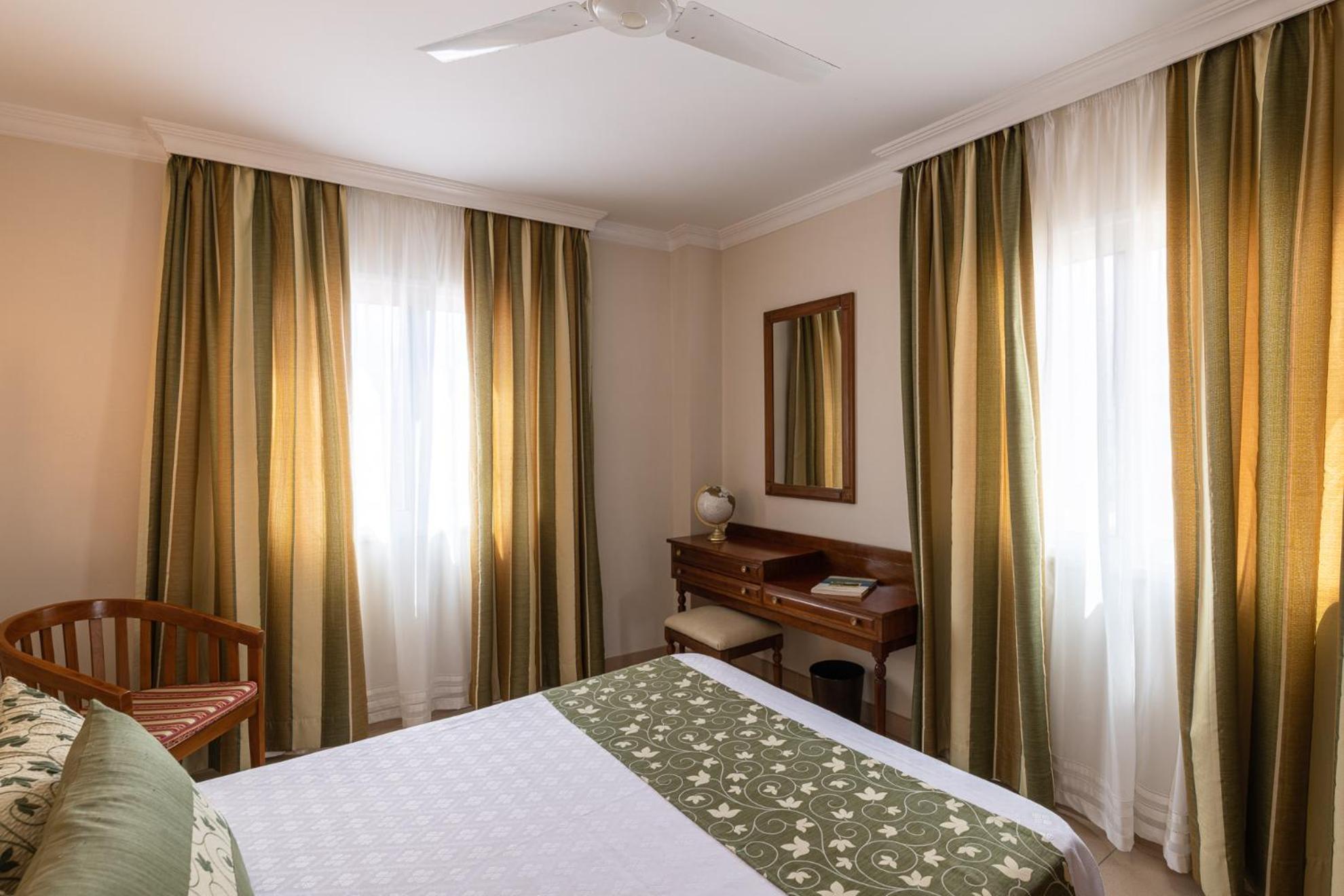 Double or Twin Room - Photo 4