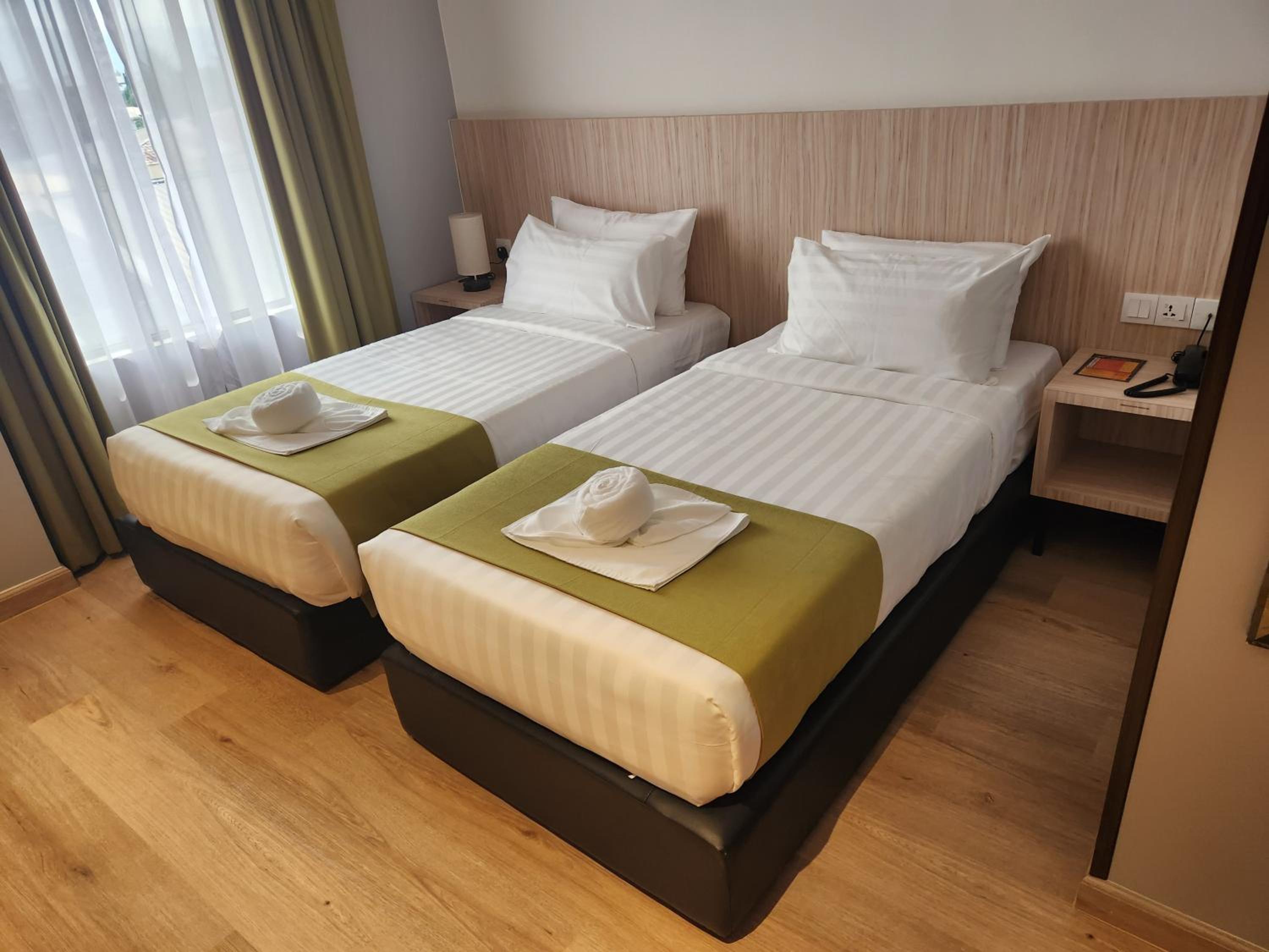 Standard Twin Room - Photo 1
