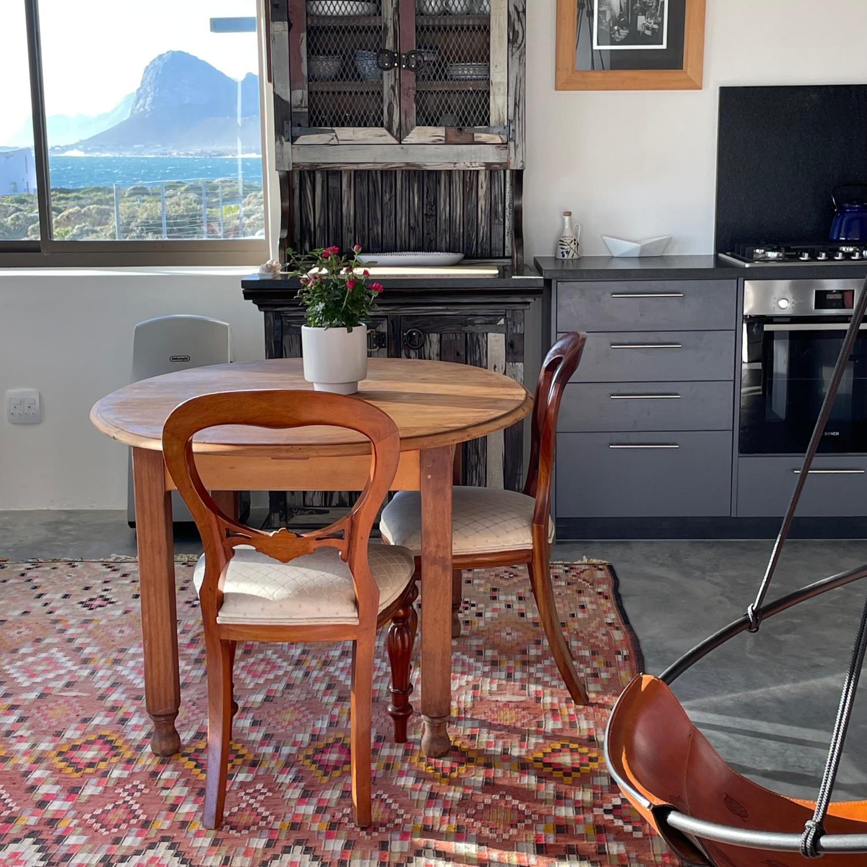 Apartment With Sea View photo 3