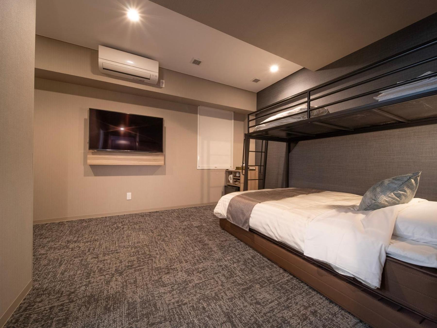 Standard Triple Room With Bunk Bed - Non-Smoking photo 3