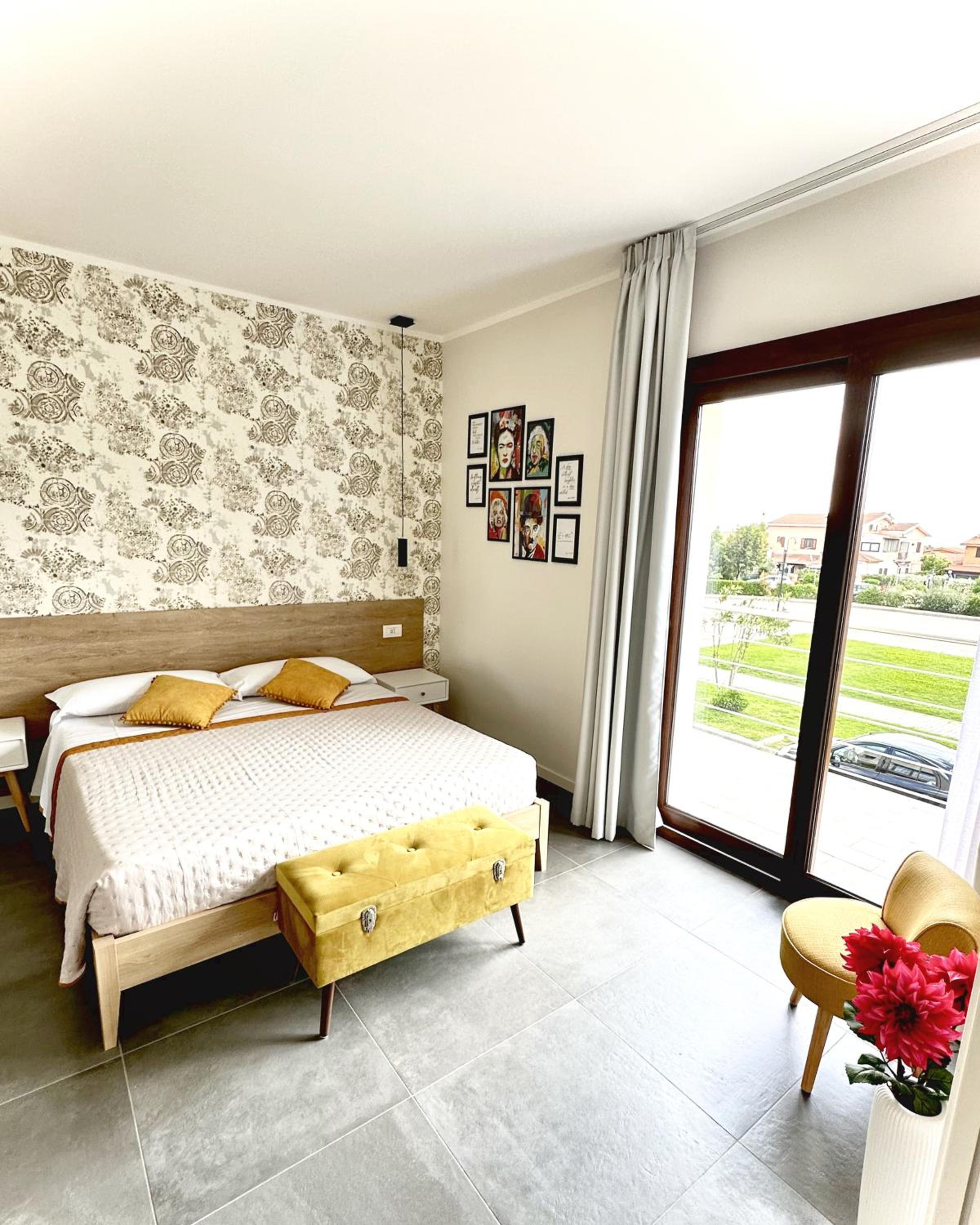 Deluxe Double Room with Balcony photo 1