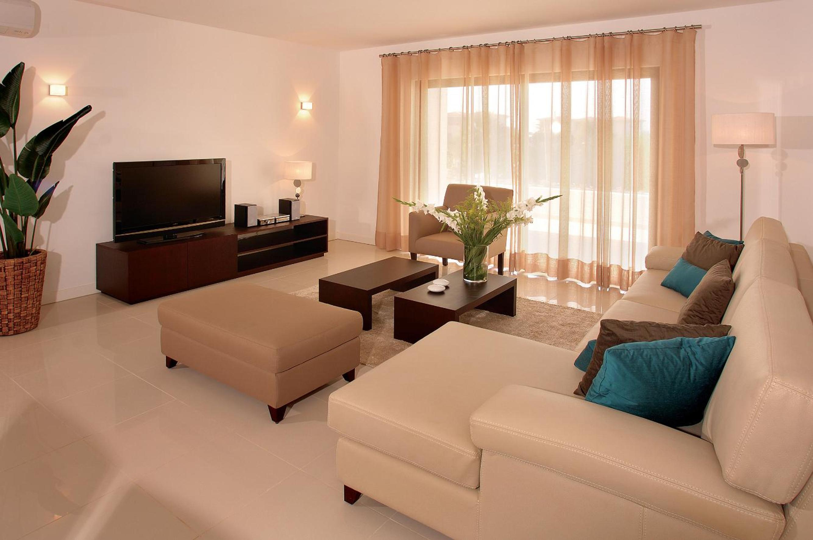 Standard Three-Bedroom Apartment with Balcony