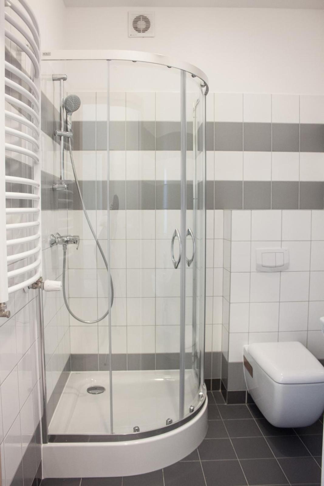 Double or Twin Room with Balcony - Photo 3