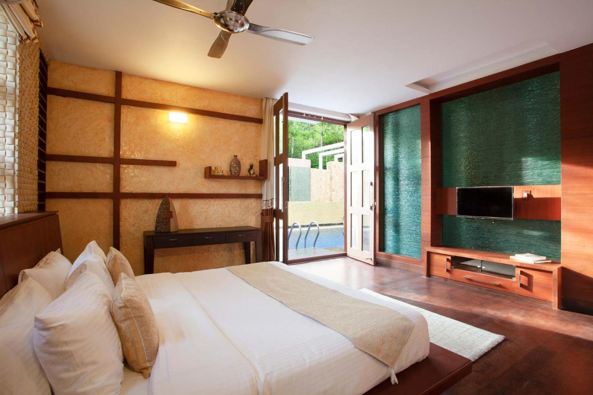 Villa photo 2