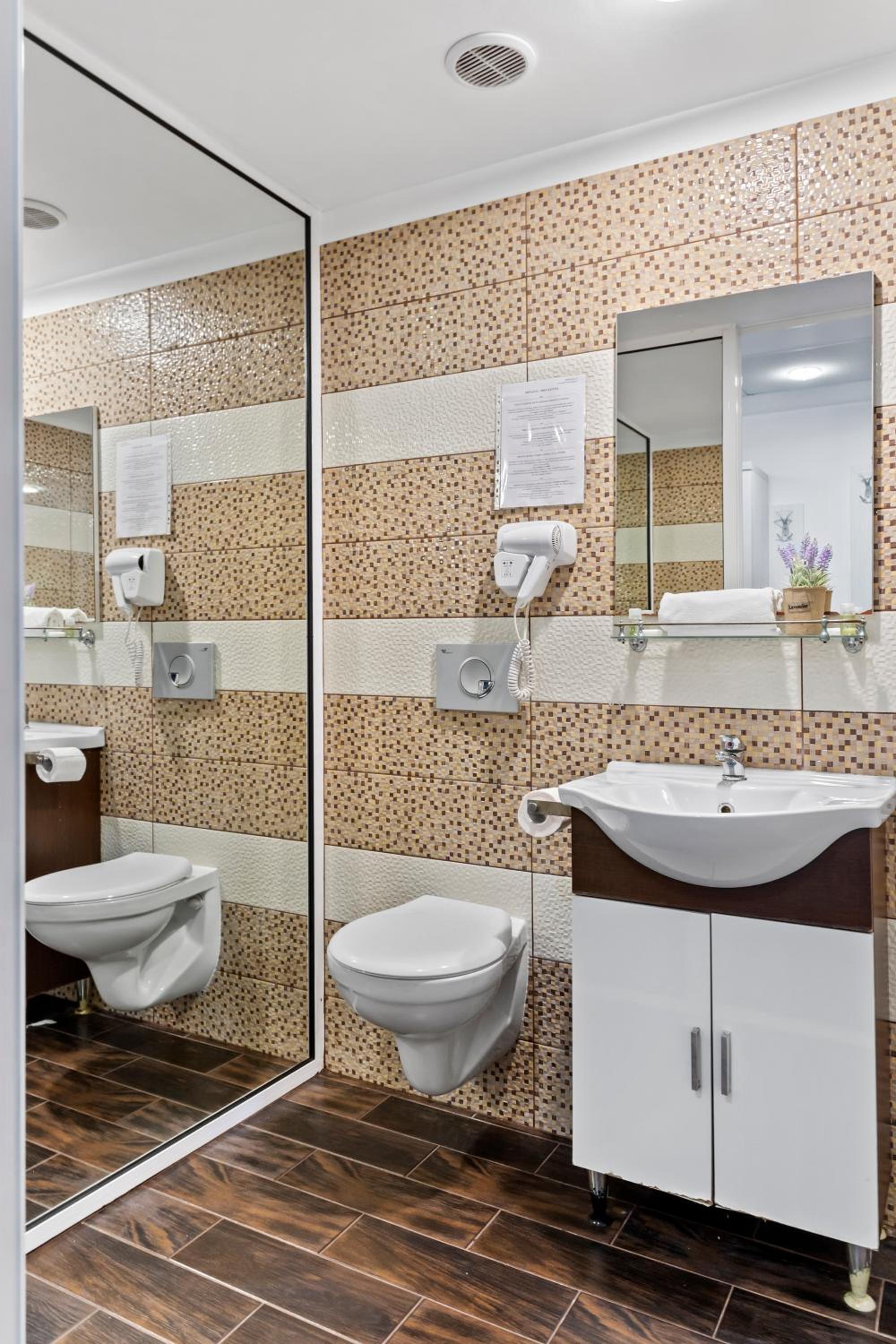 Superior Double Room - Photo 11