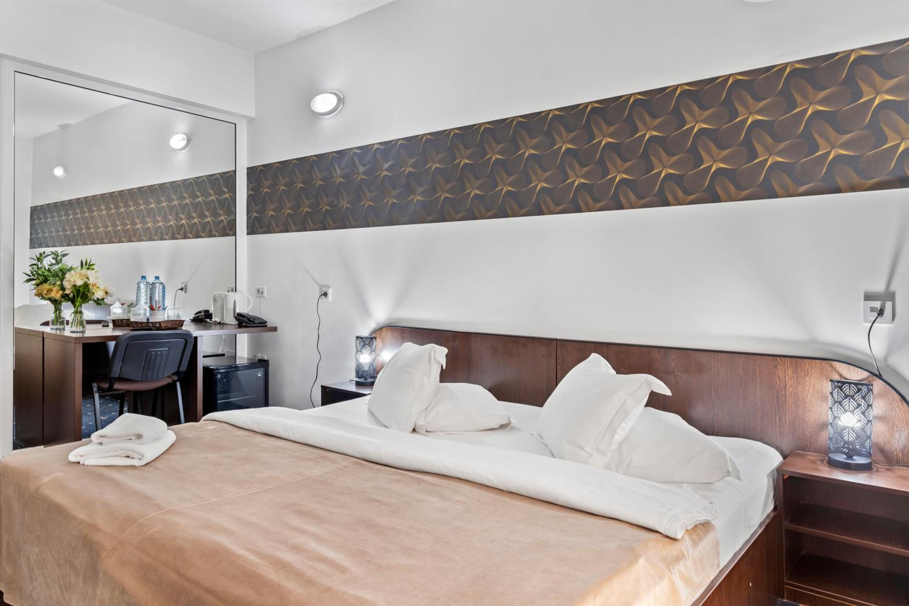 Superior Double Room - Photo 12