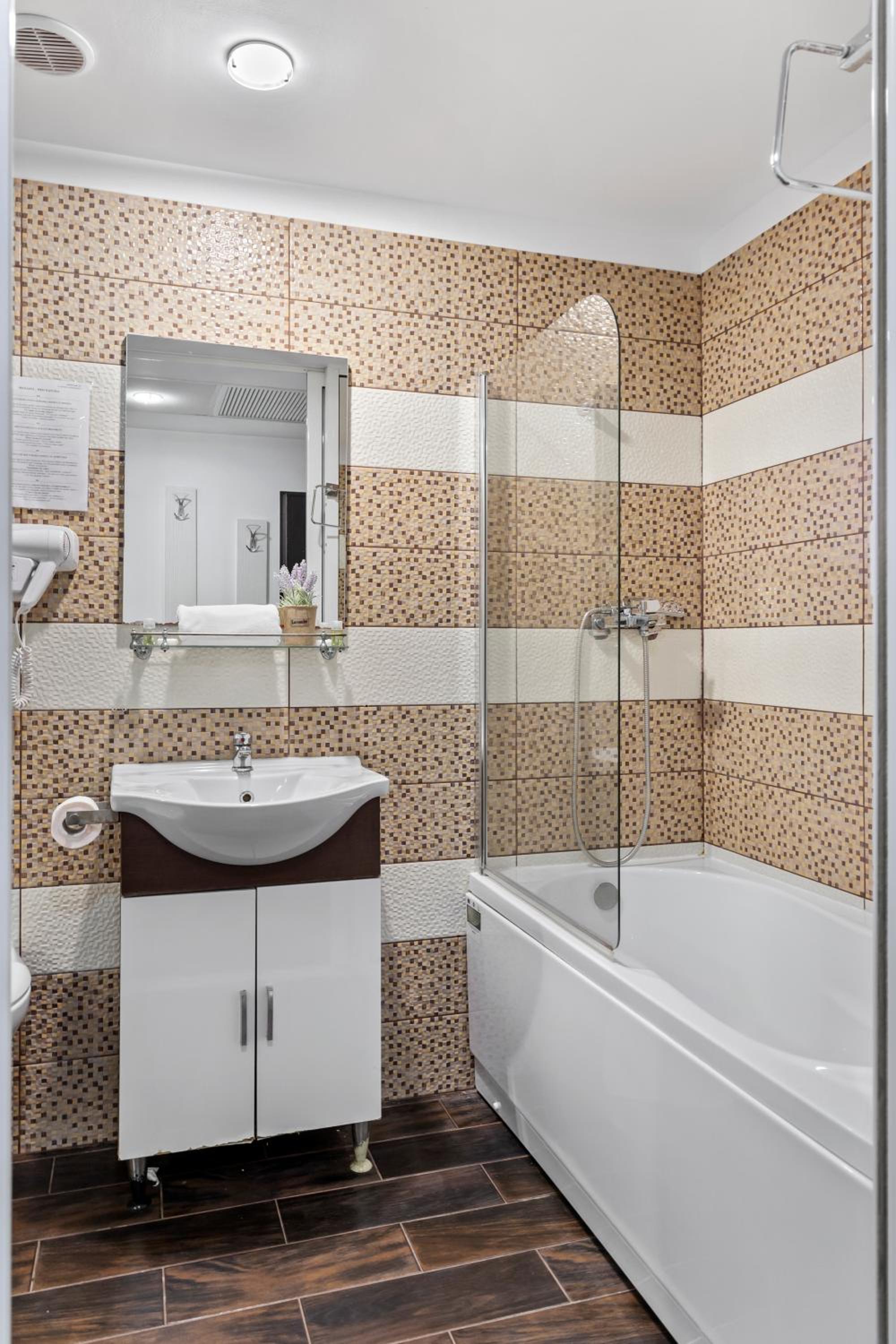 Superior Double Room - Photo 10