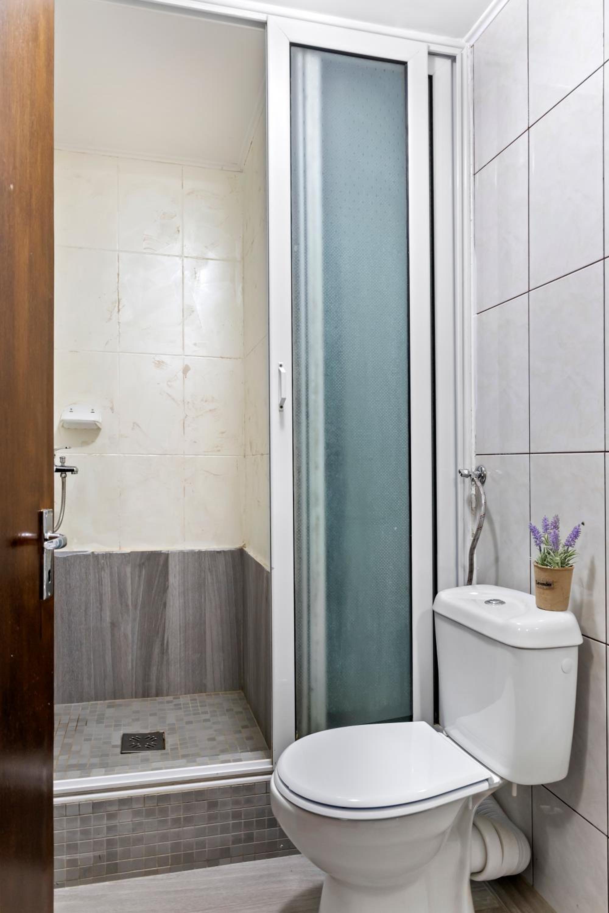 Double Room - Photo 7
