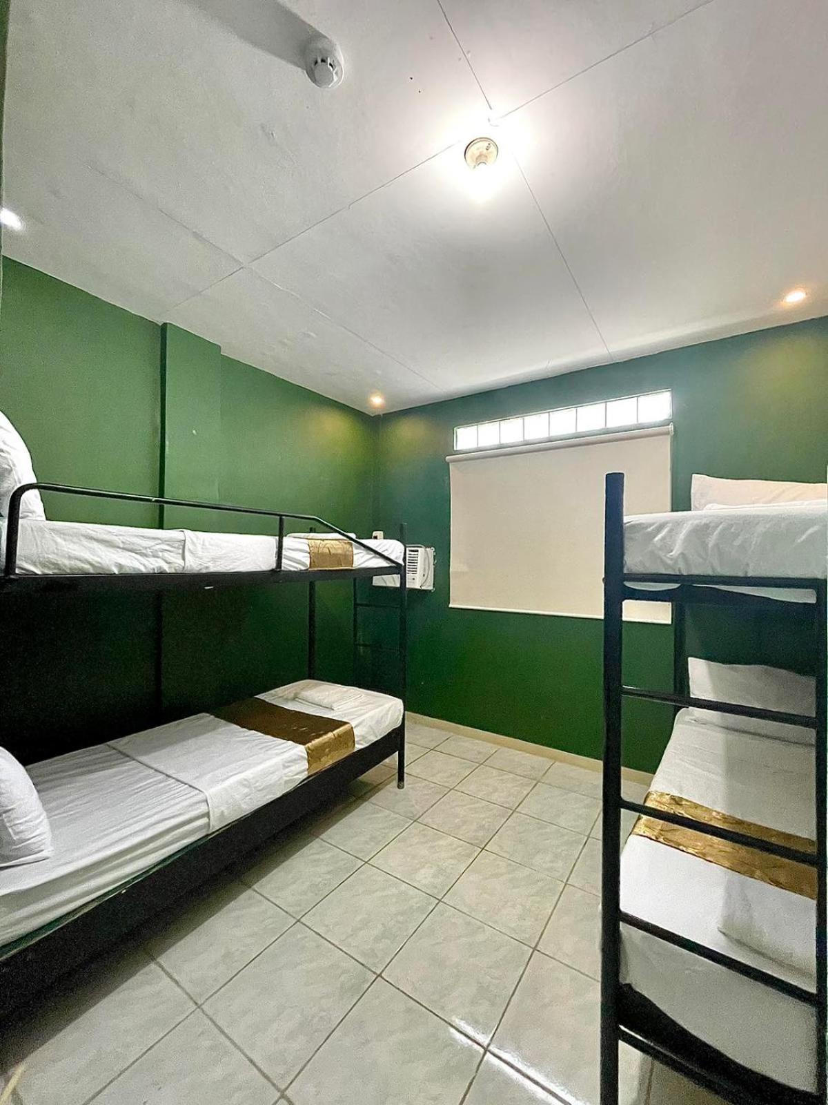 Quadruple Room photo 2