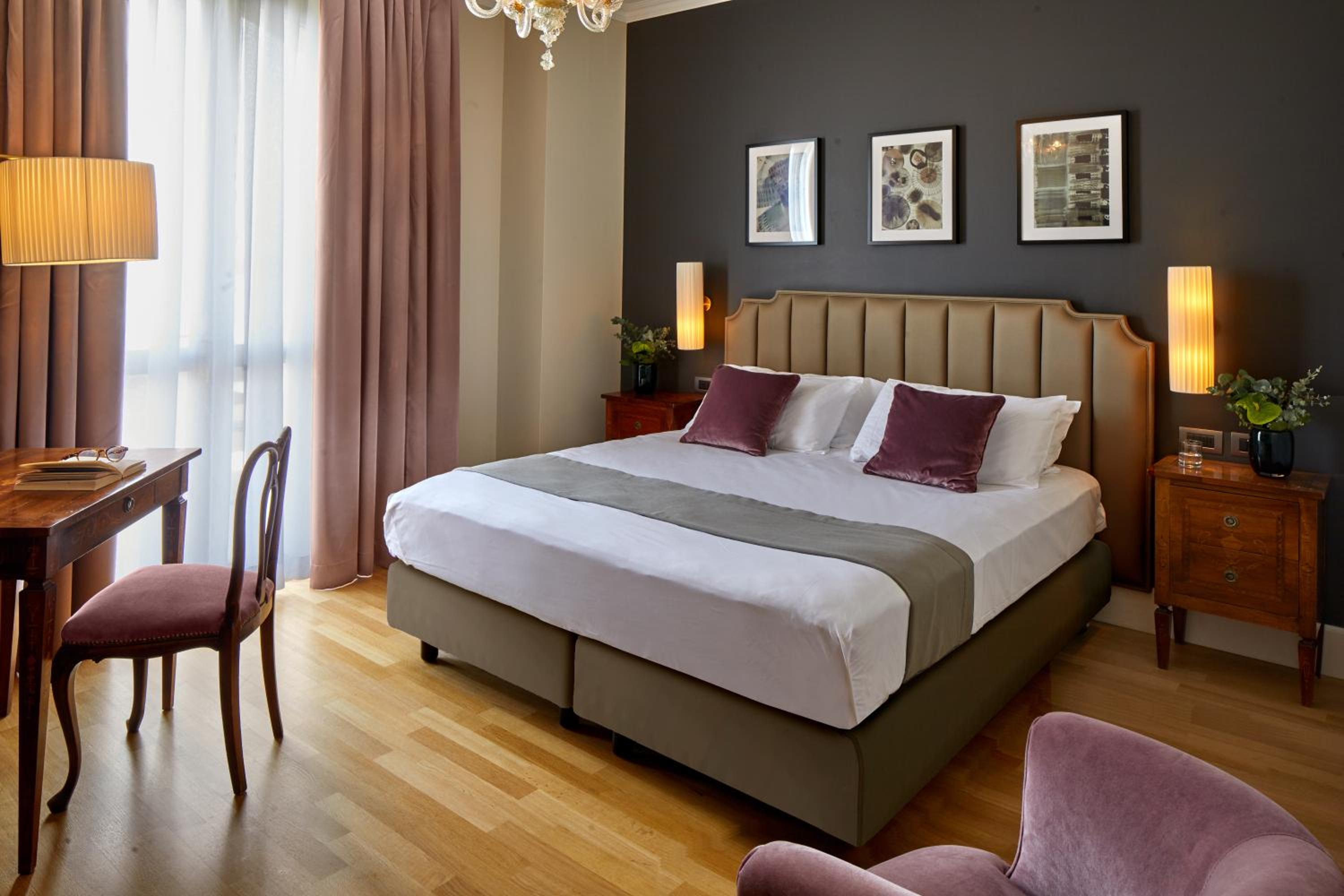 Superior Double Room with Terrace and Lake View - Photo 4