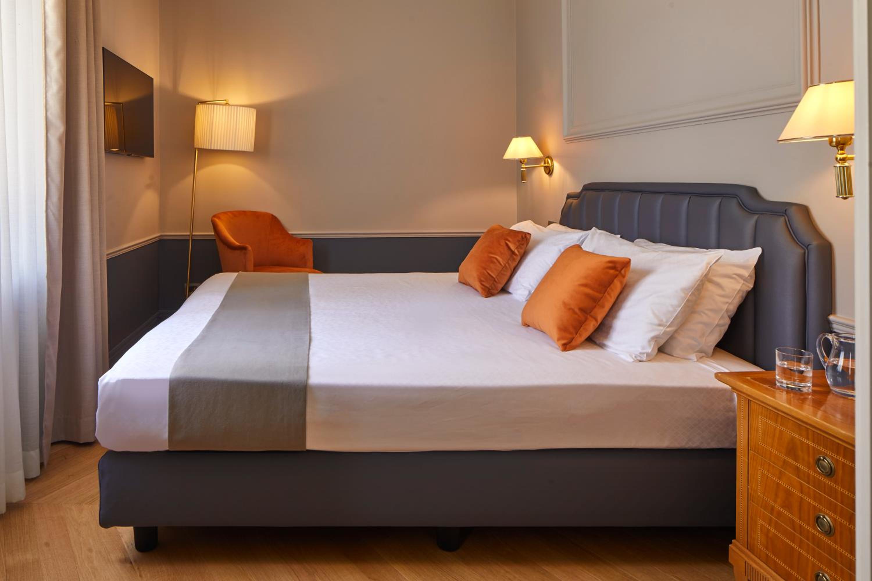 Double Room - Photo 4