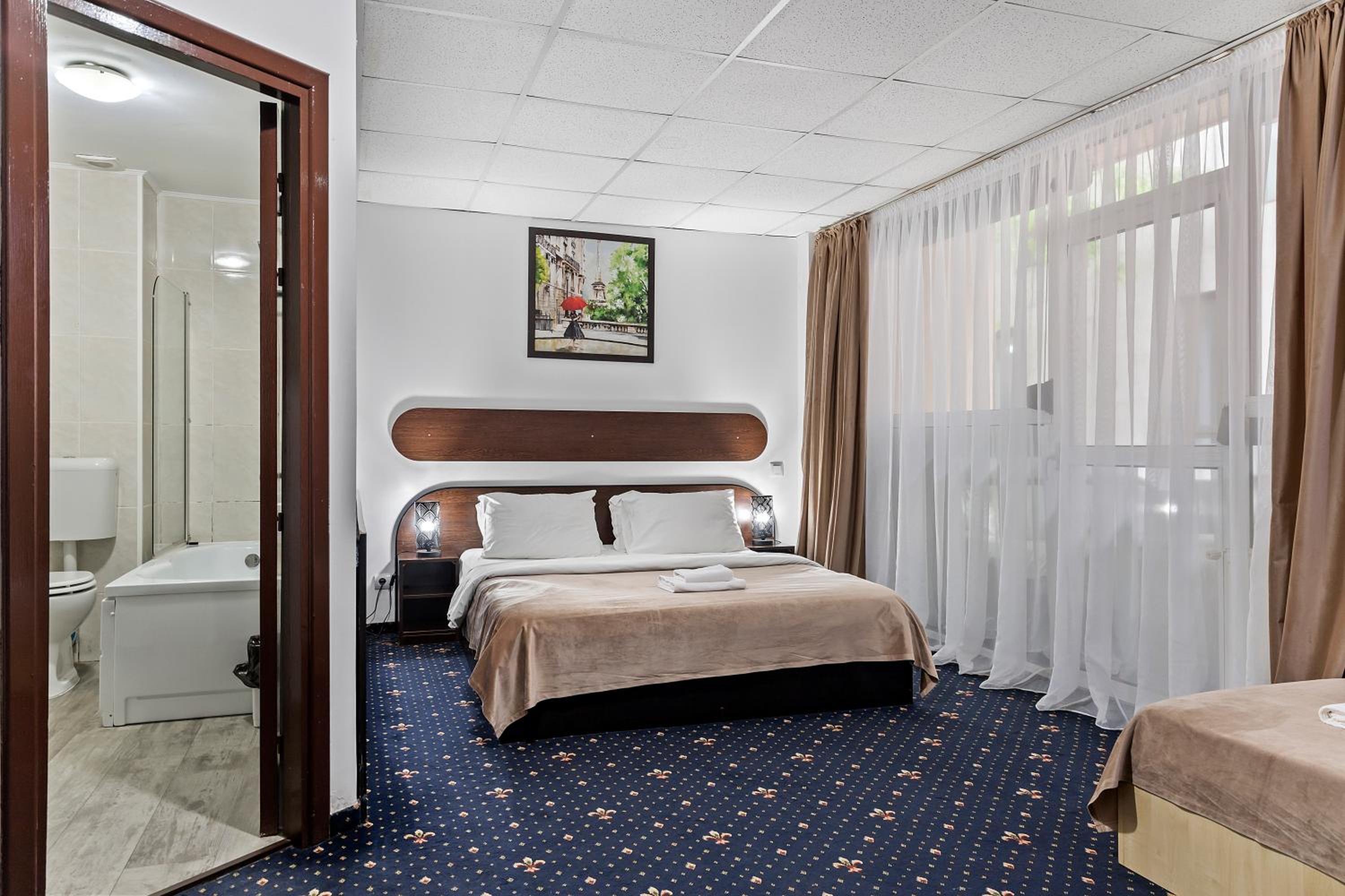 Triple Room with Balcony photo 3