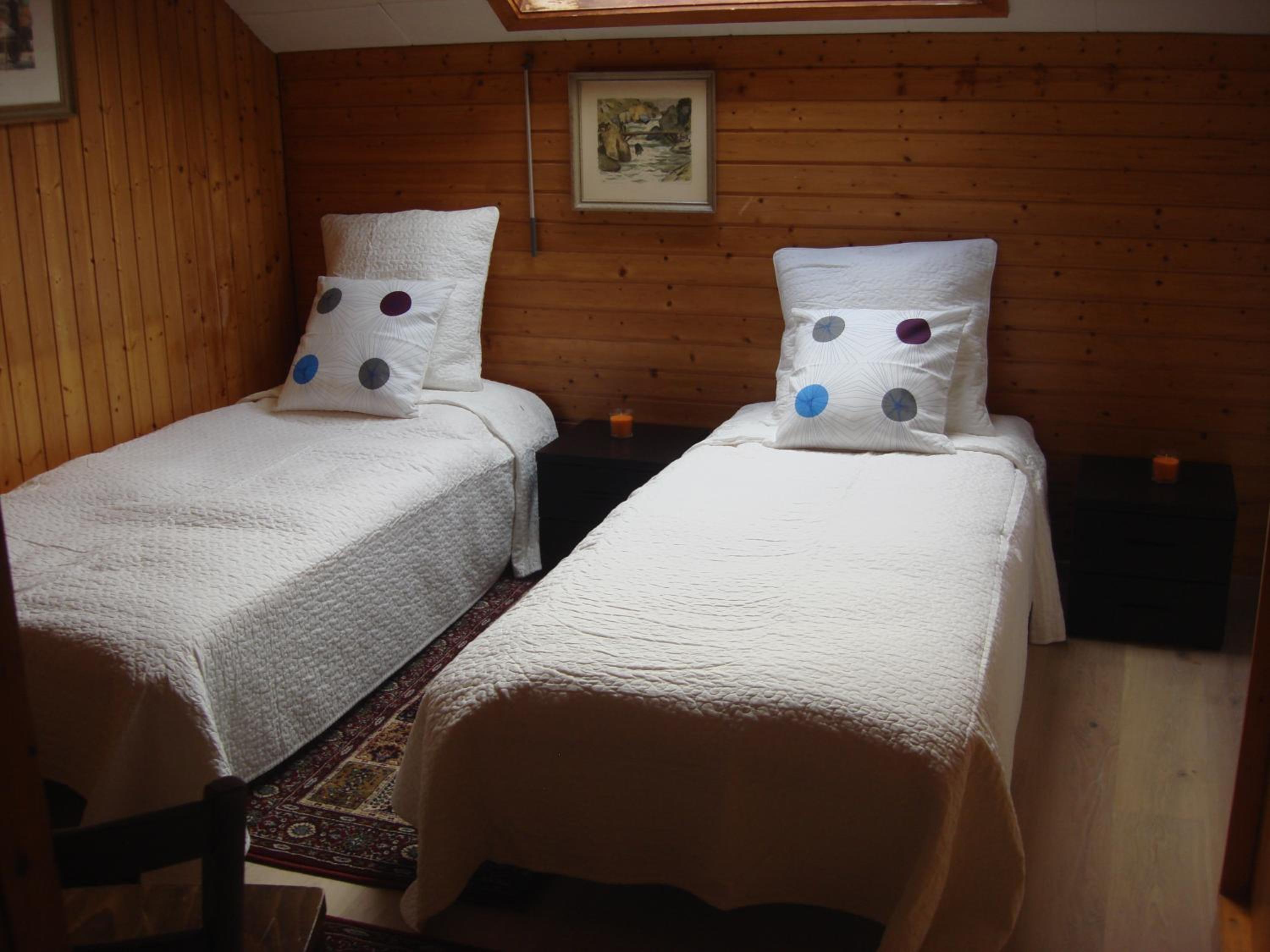 Double Room - Photo 9
