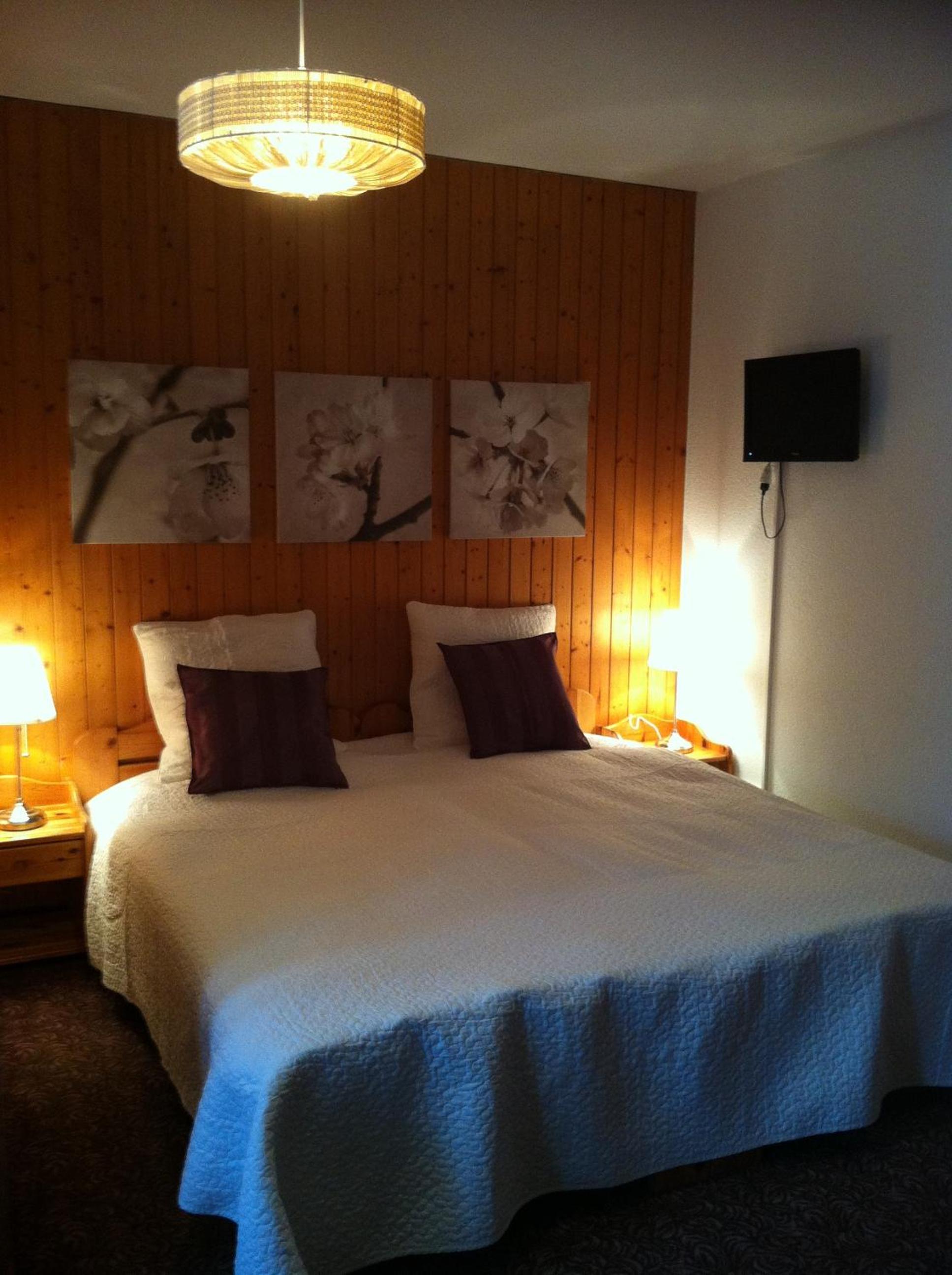 Double Room - Photo 8