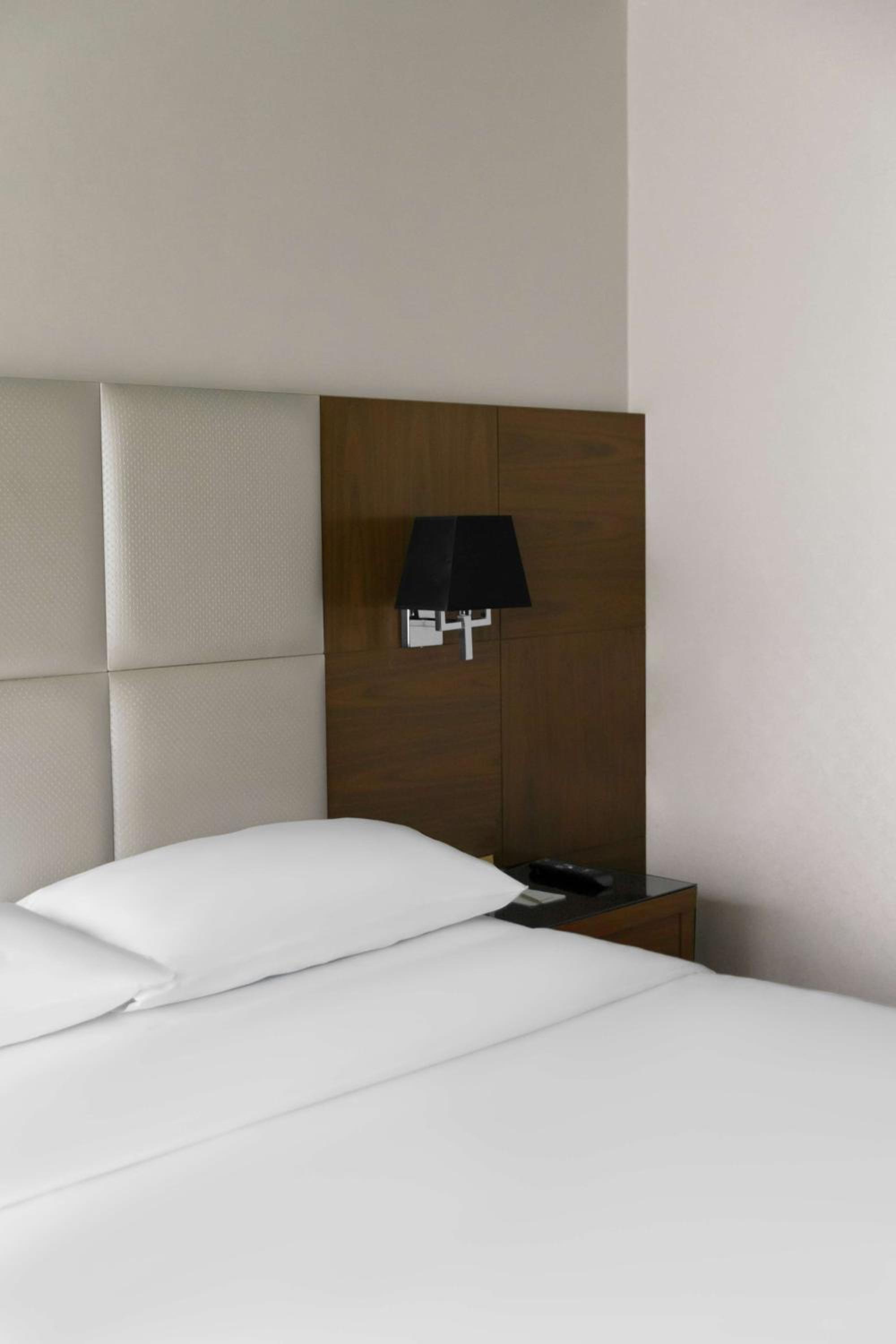 Standard Double or Twin Room photo 2