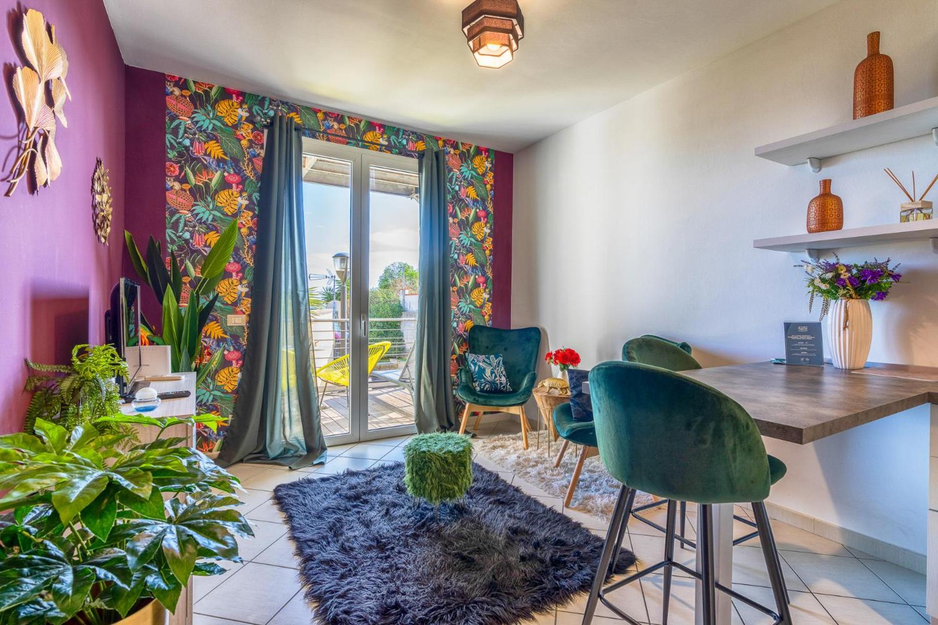 Apartment with partial Sea View photo 1