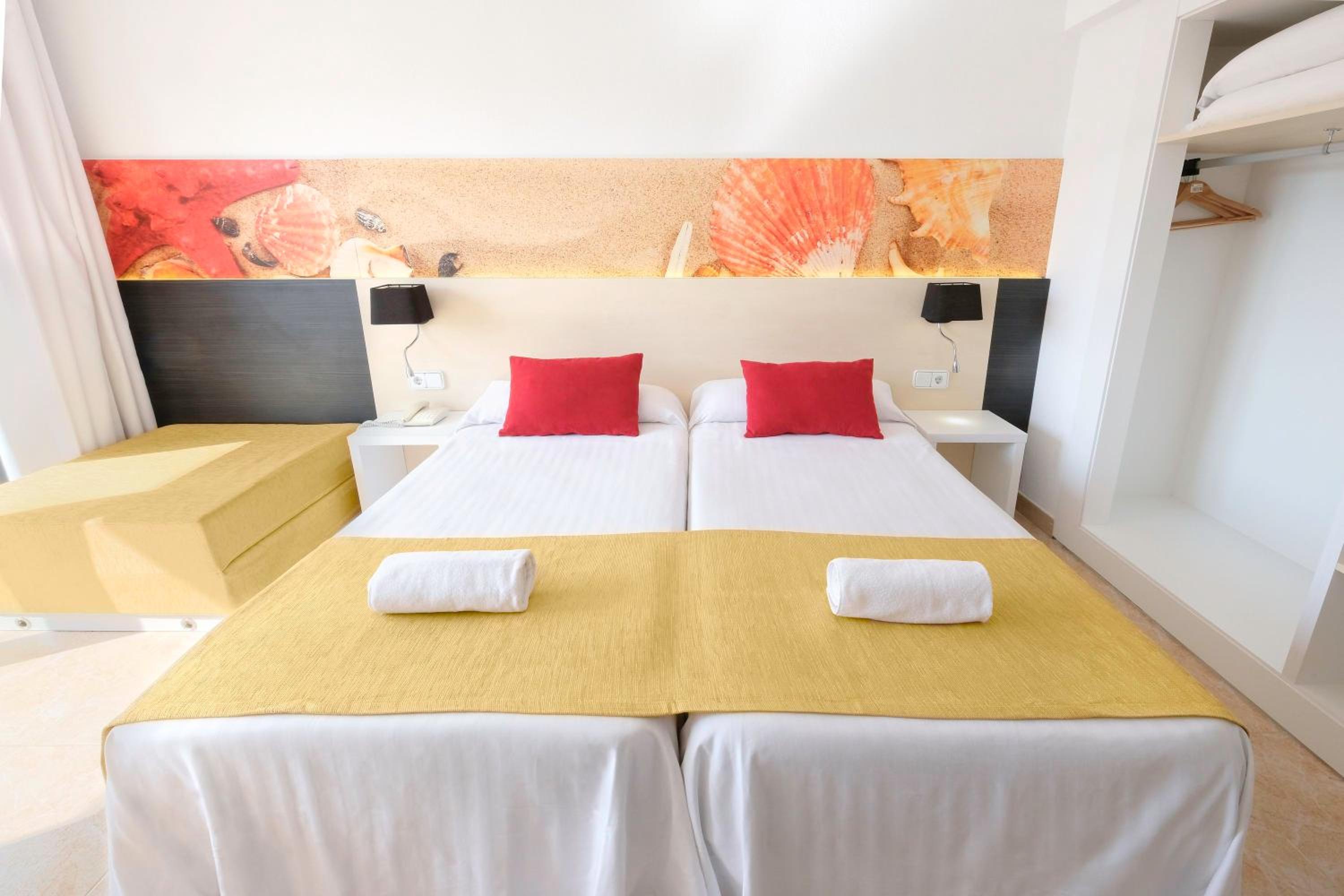 Double Room - Photo 4
