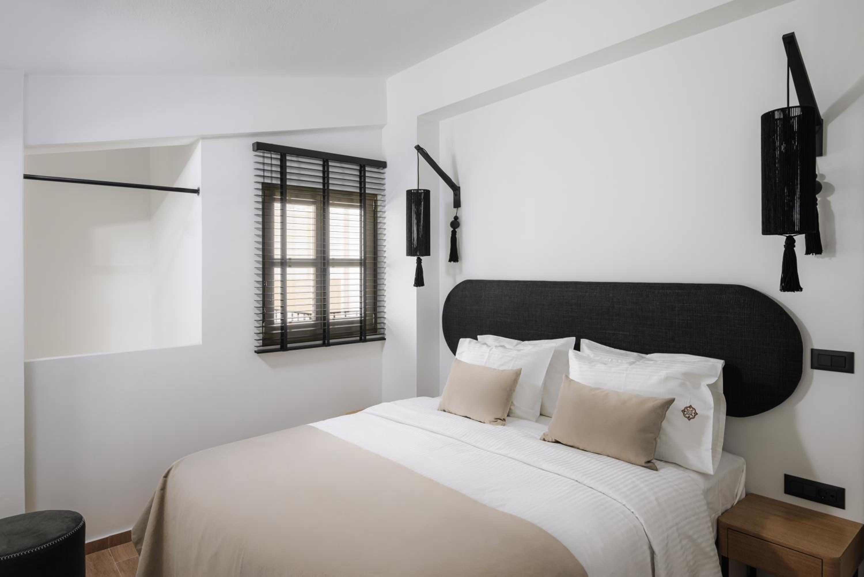 Superior Suite - Split Level - Photo 10