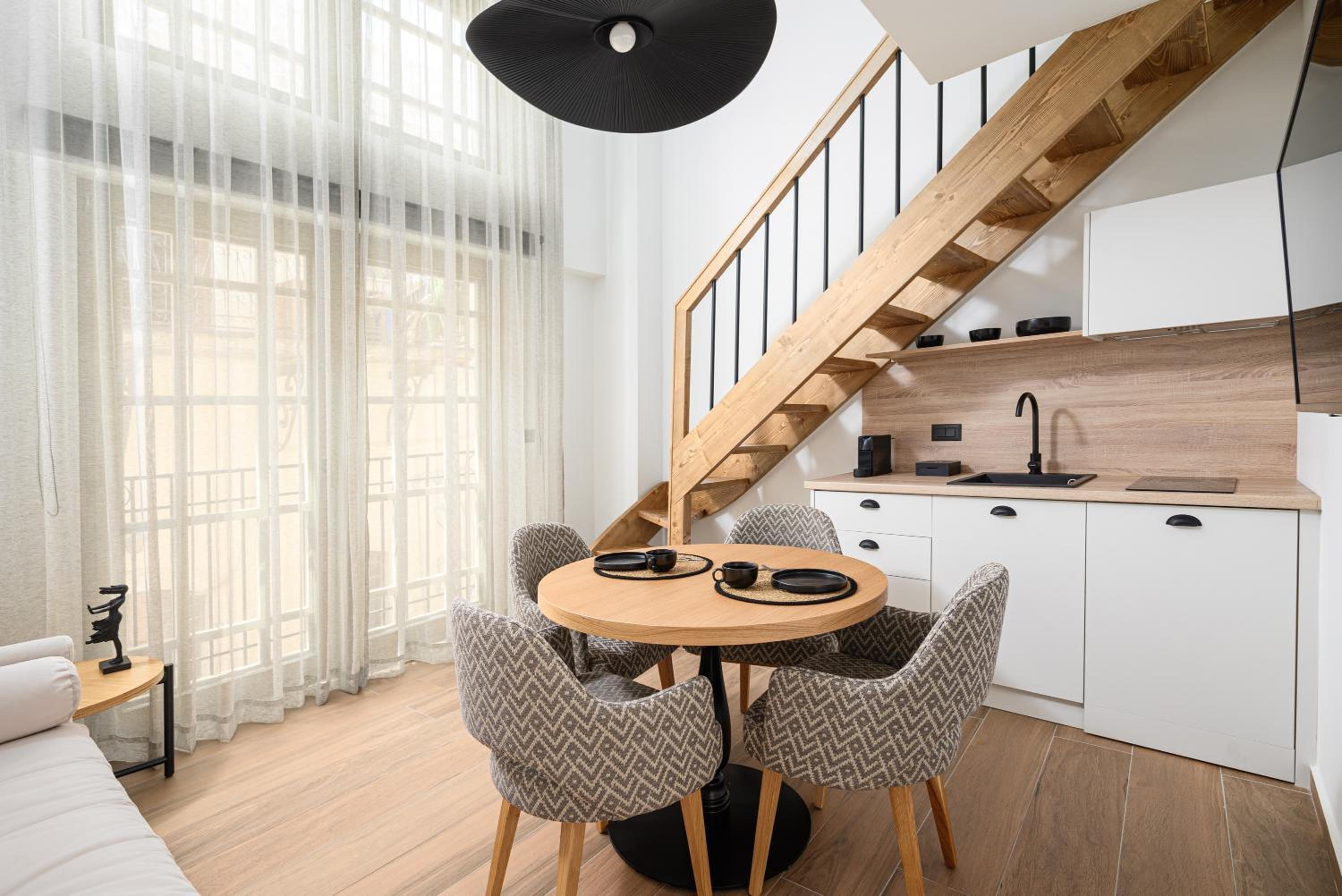 Superior Suite - Split Level - Photo 3