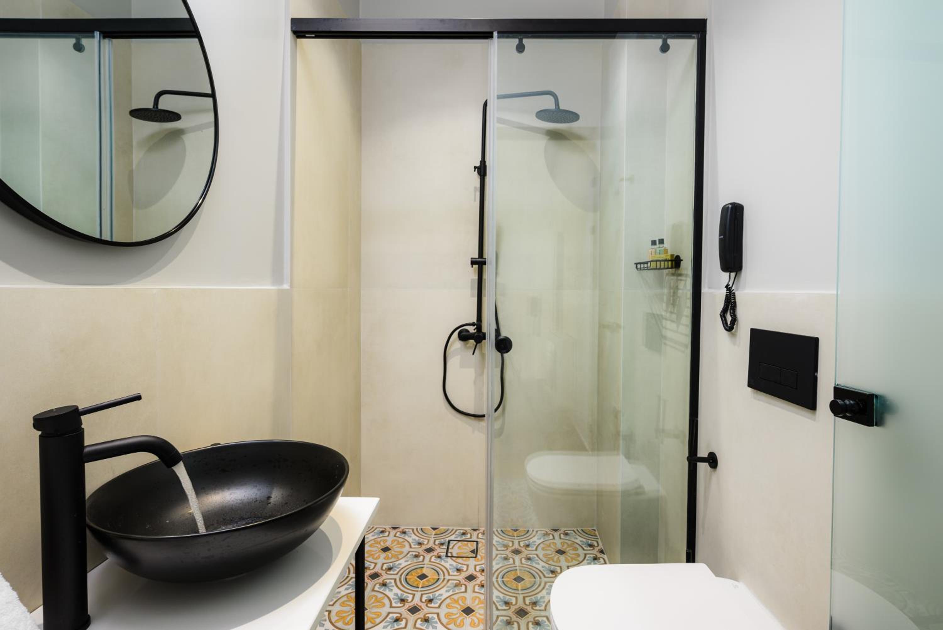 Superior Suite - Split Level - Photo 18