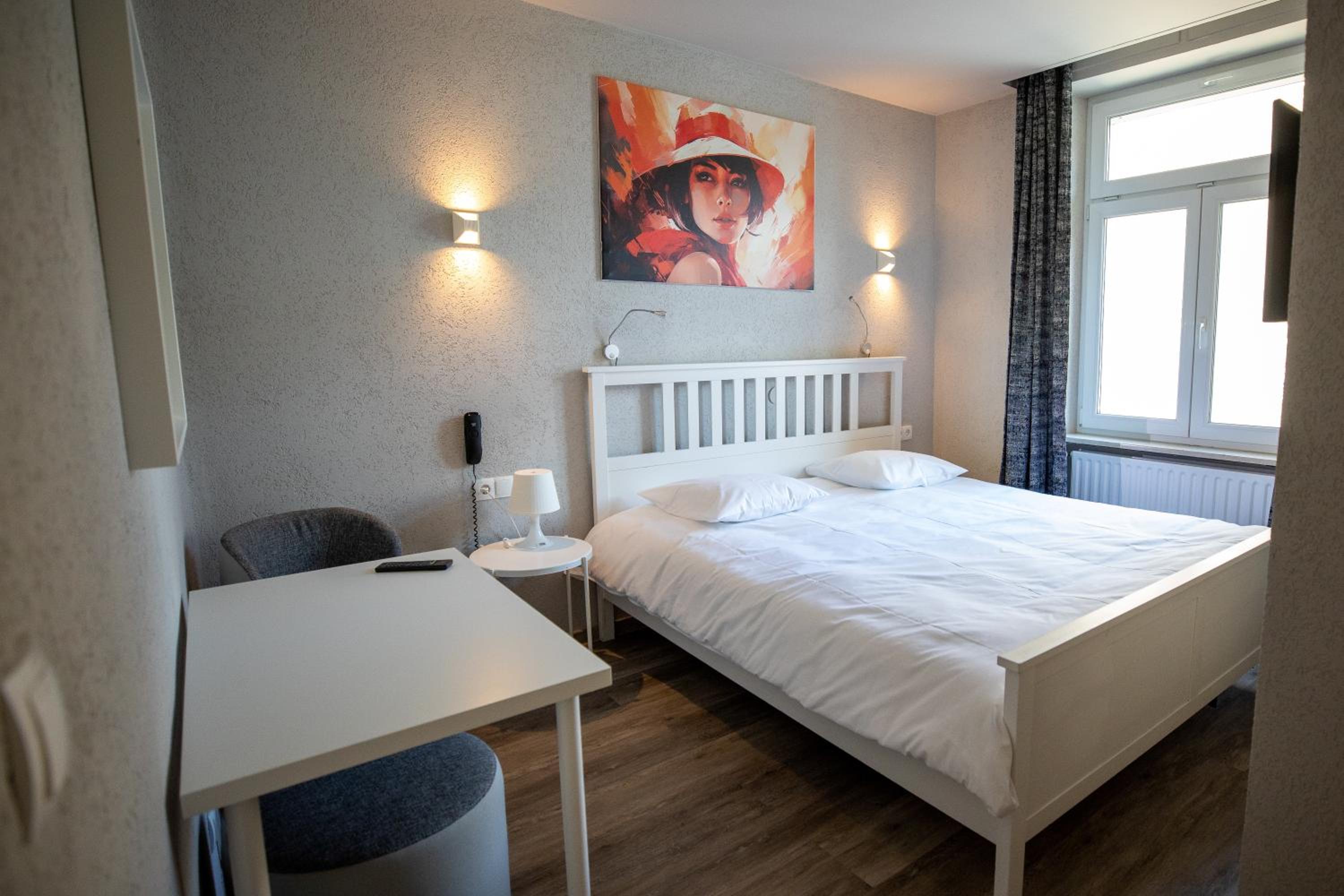 Double Room - Photo 13