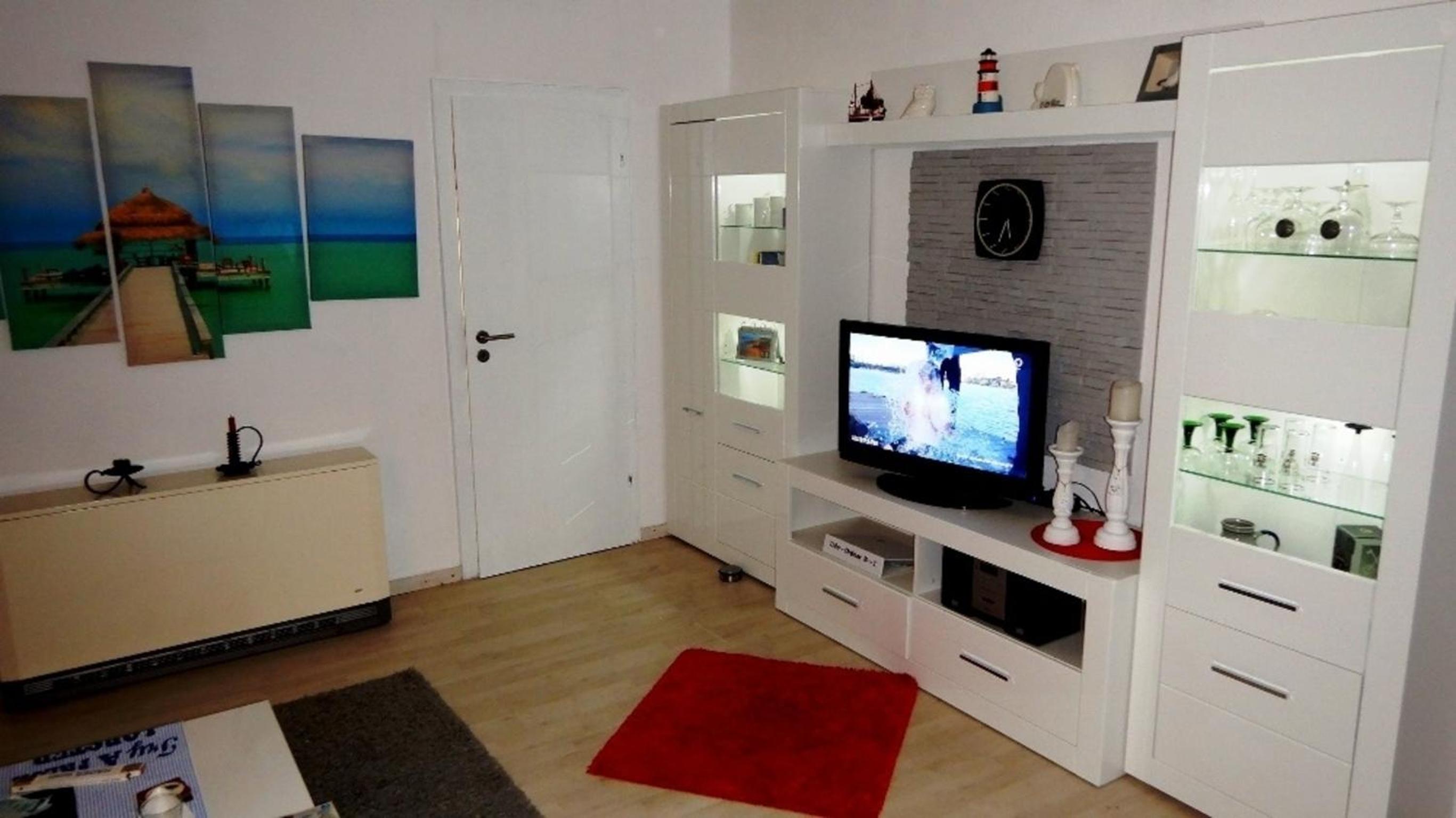 Apartment photo 1