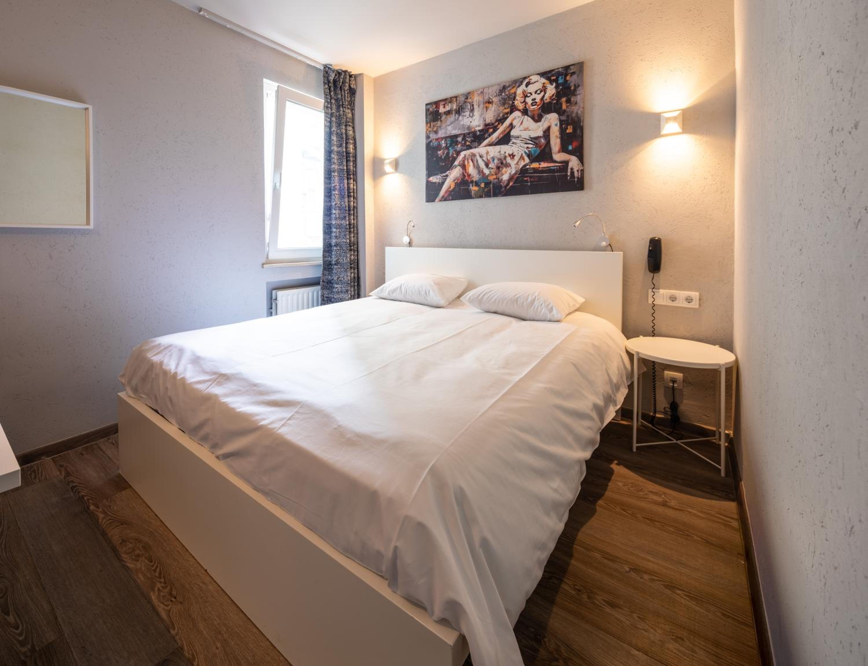 Double Room - Photo 14