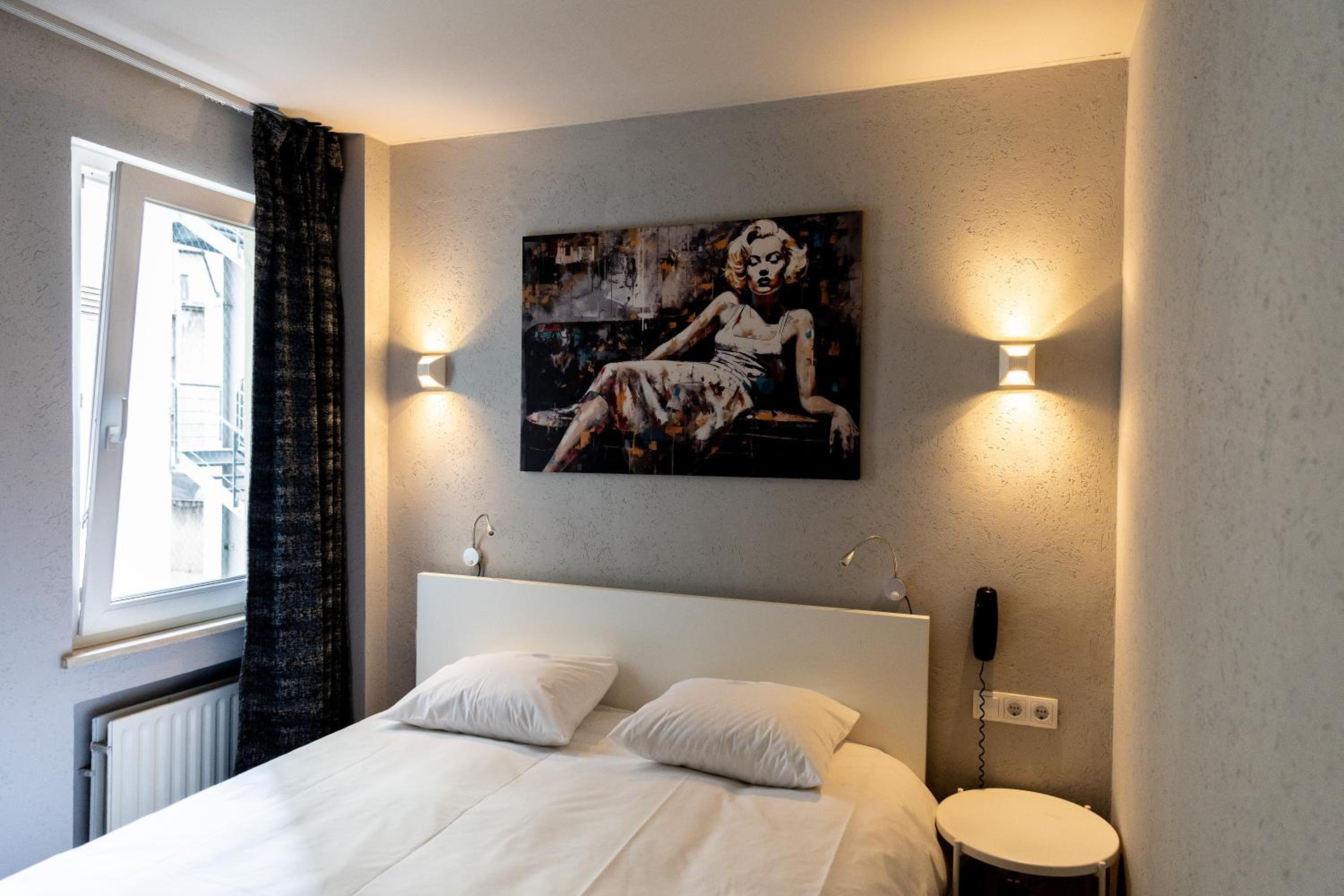 Double Room - Photo 16