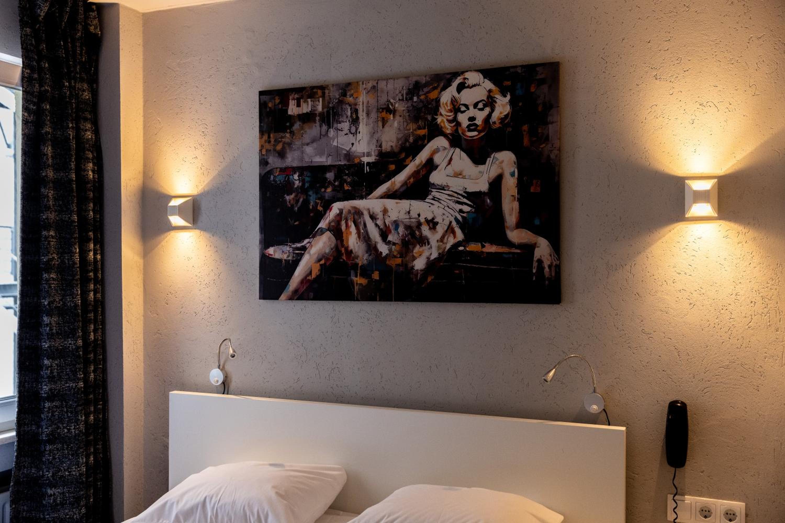 Double Room - Photo 7
