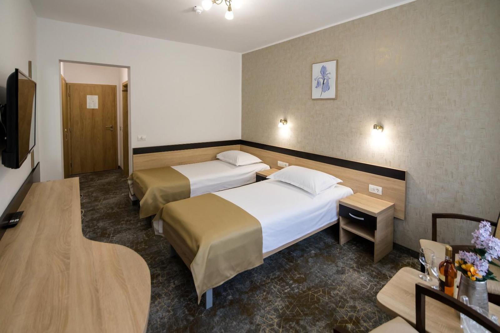 Superior Twin Room photo 1