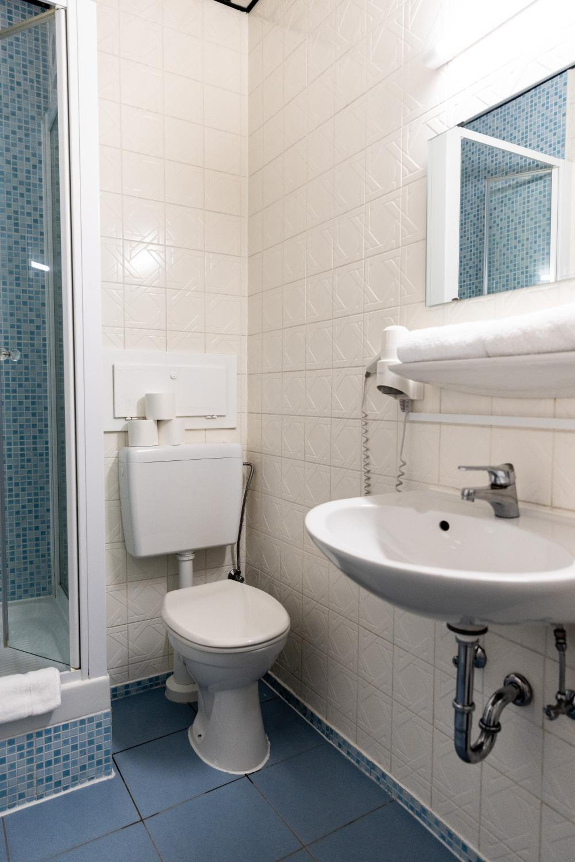 Triple Room - Photo 4