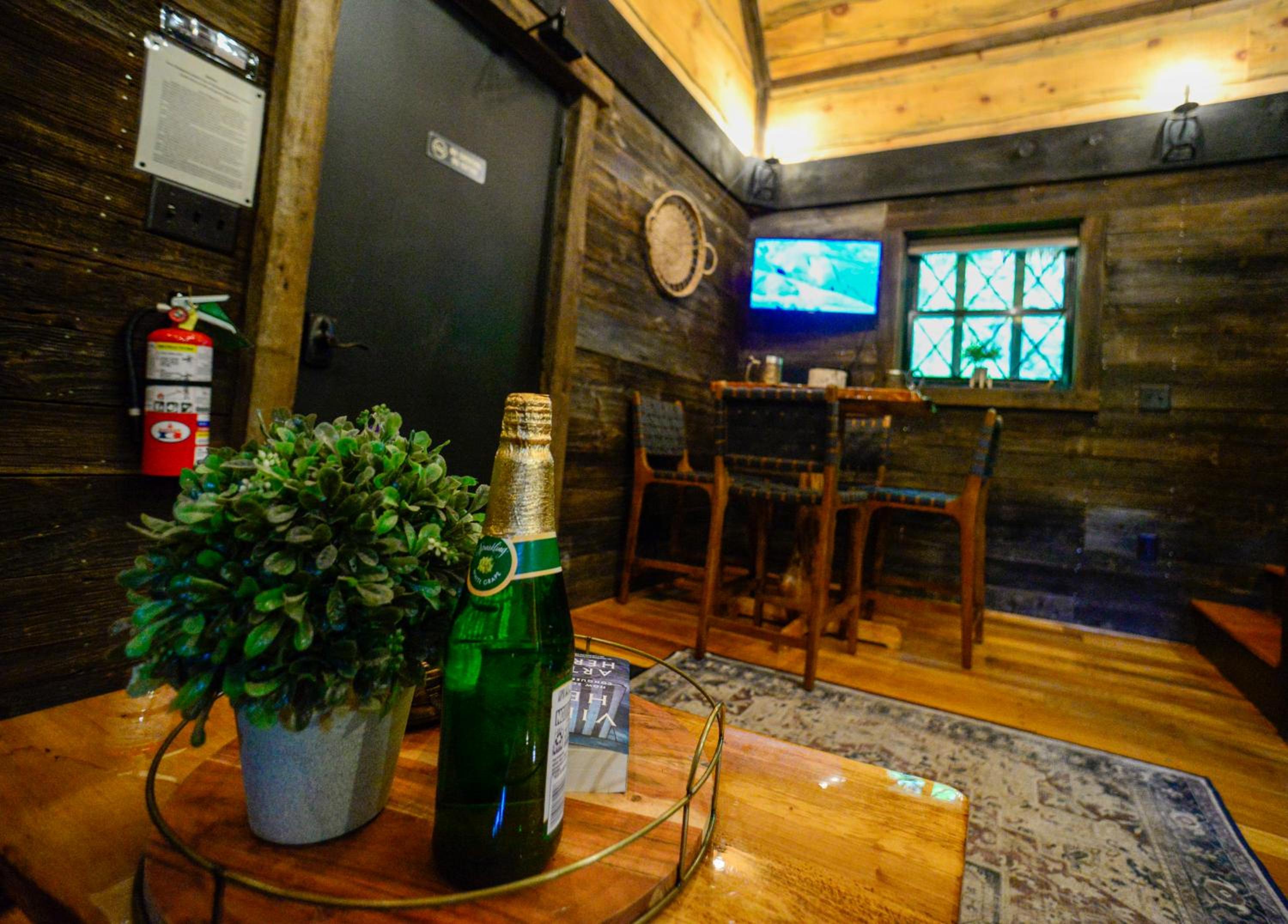 Two-Bedroom Chalet - Photo 29