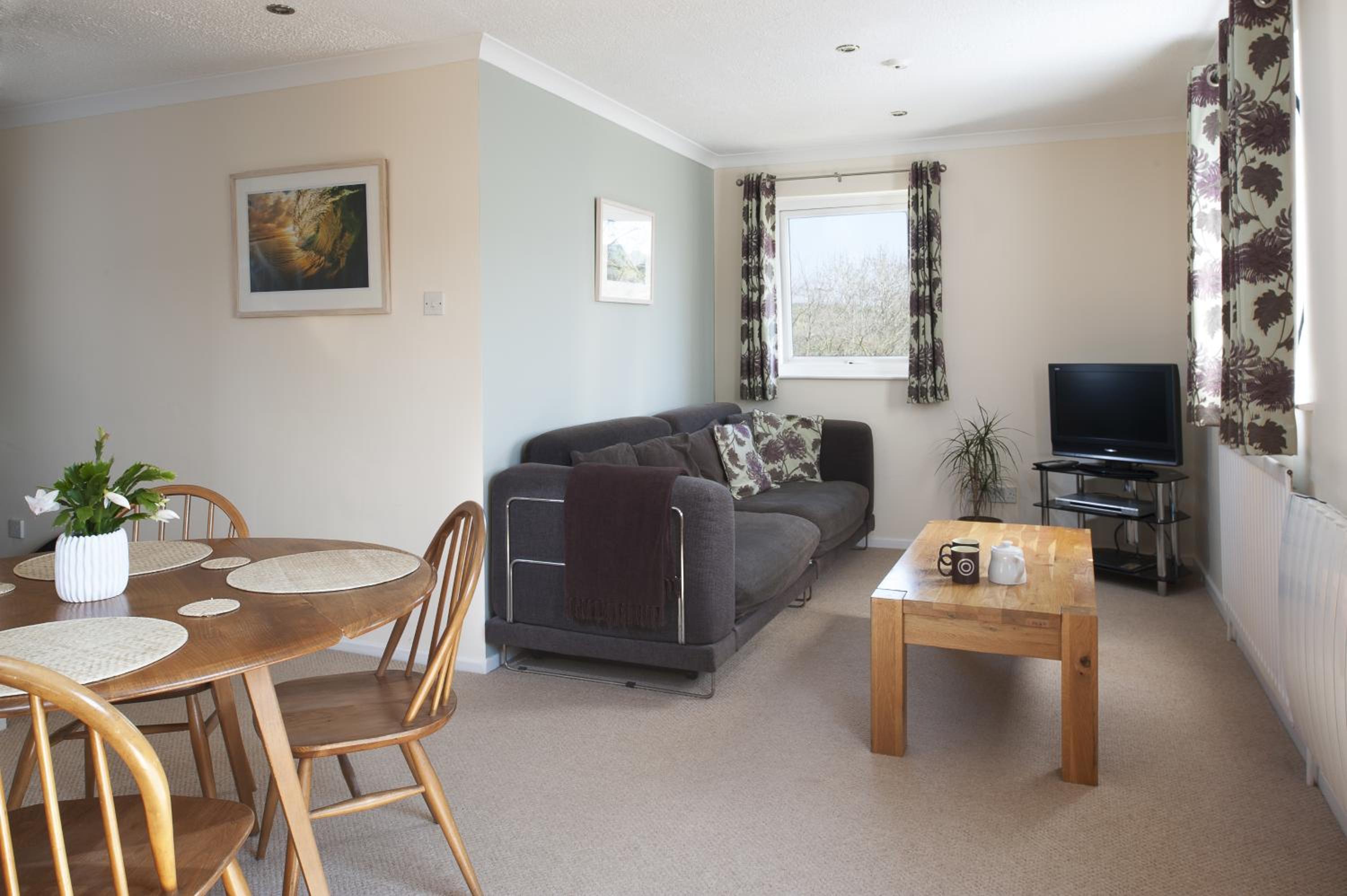 One-Bedroom Apartment (2 Adults)