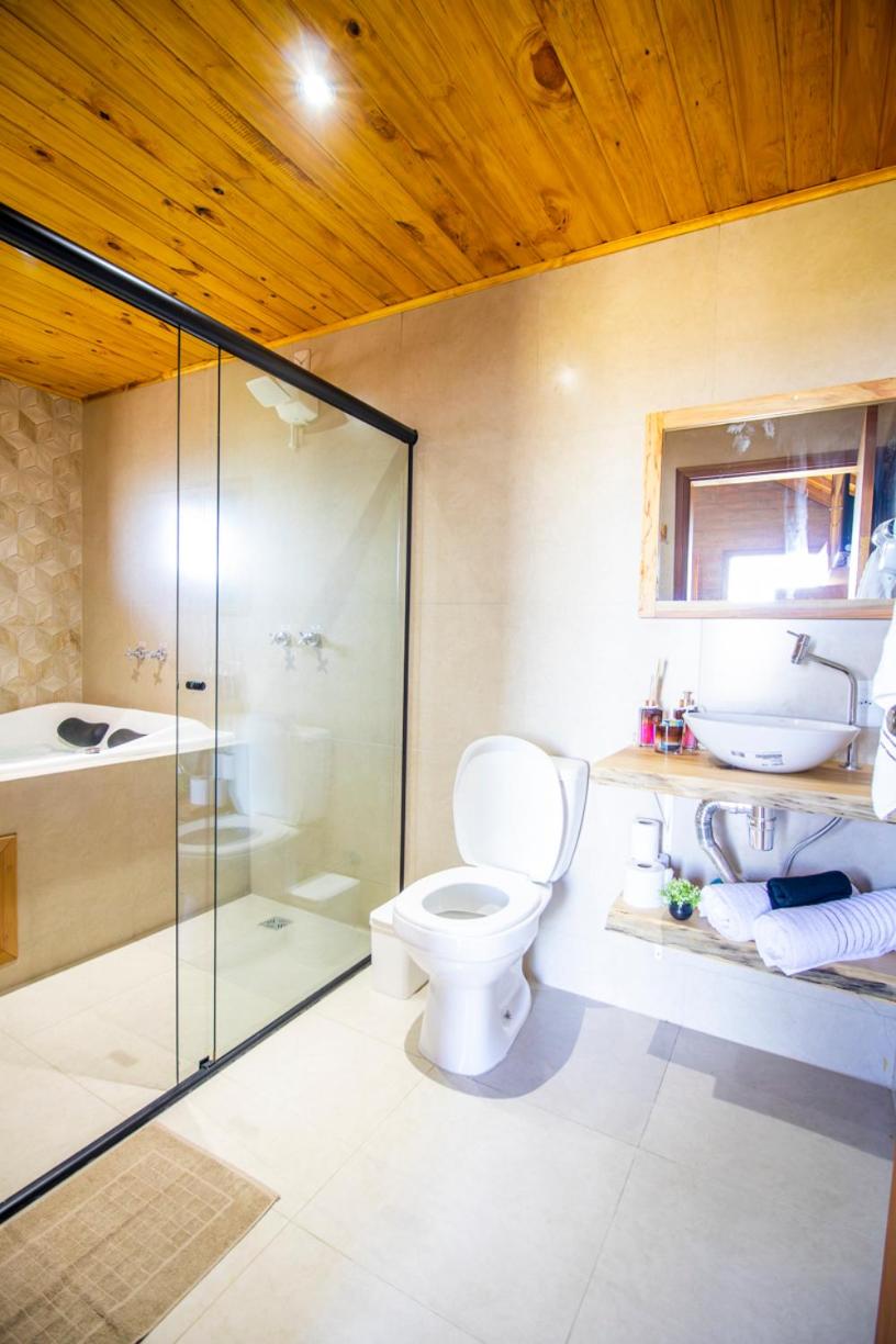 Queen Room with Spa Bath photo 2
