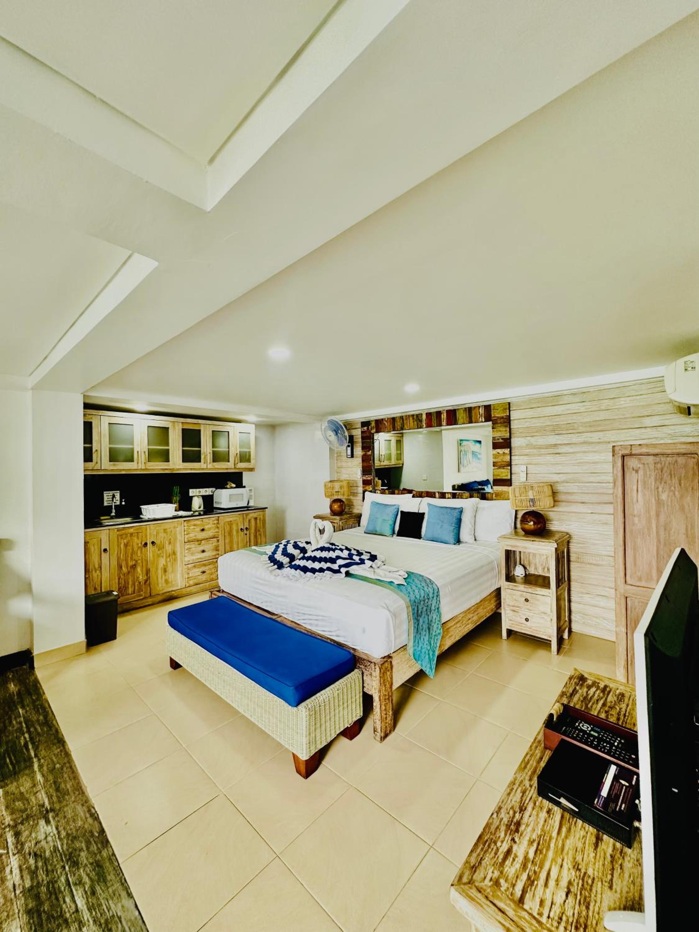 One-Bedroom Studio Villa with Plunge Pool - Lower Level