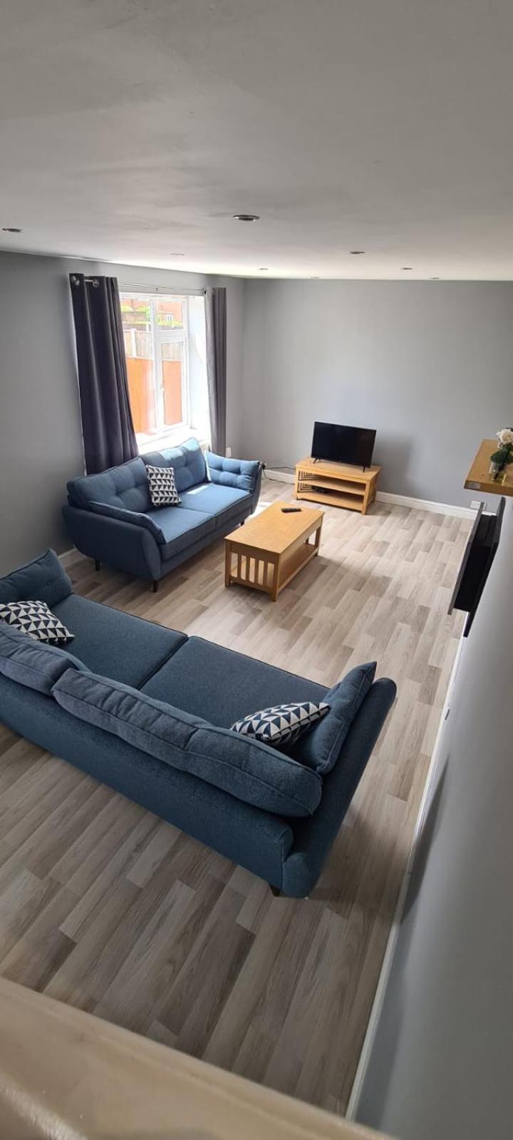 Three-Bedroom Apartment photo 1