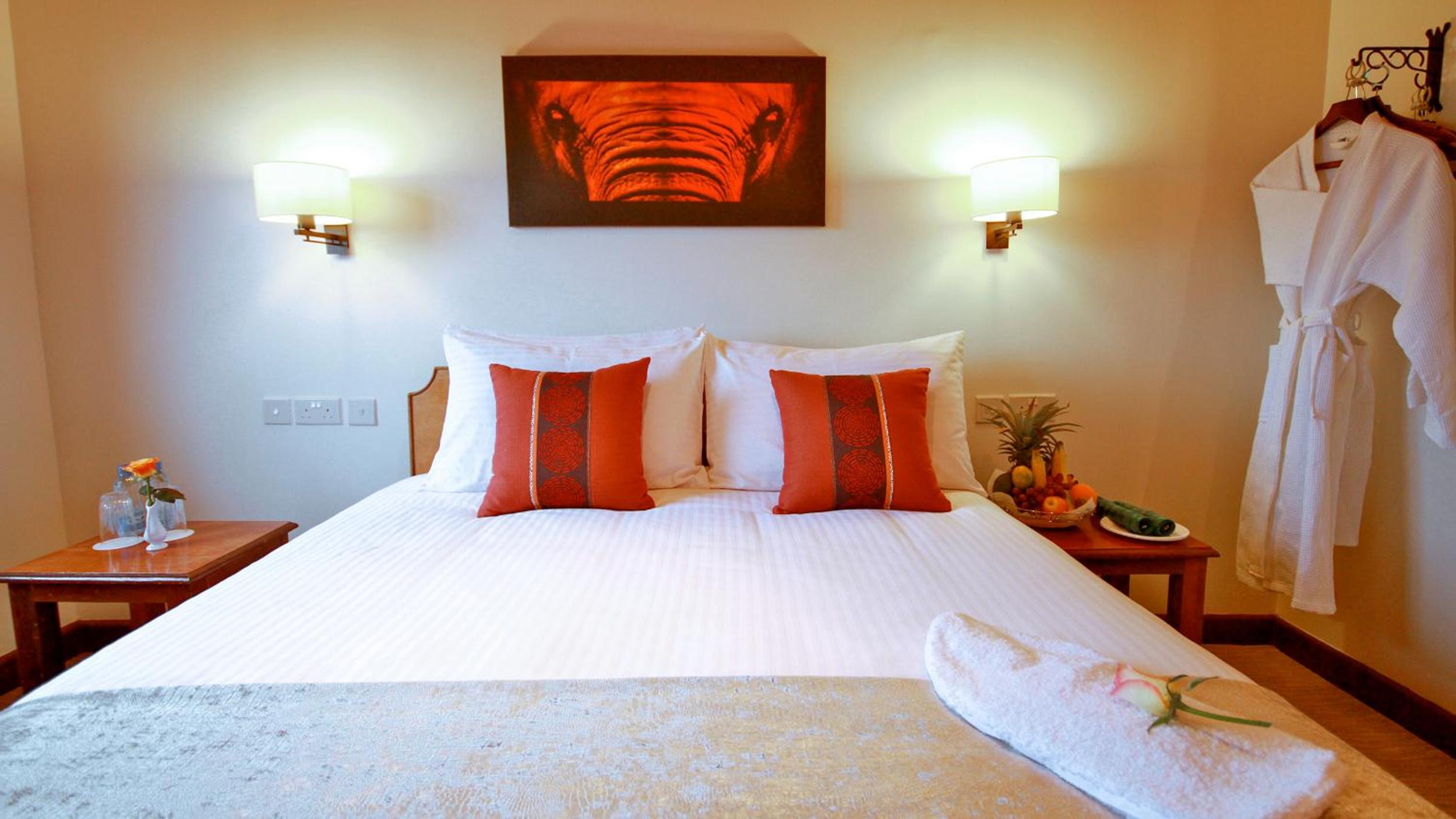 Standard Queen Room