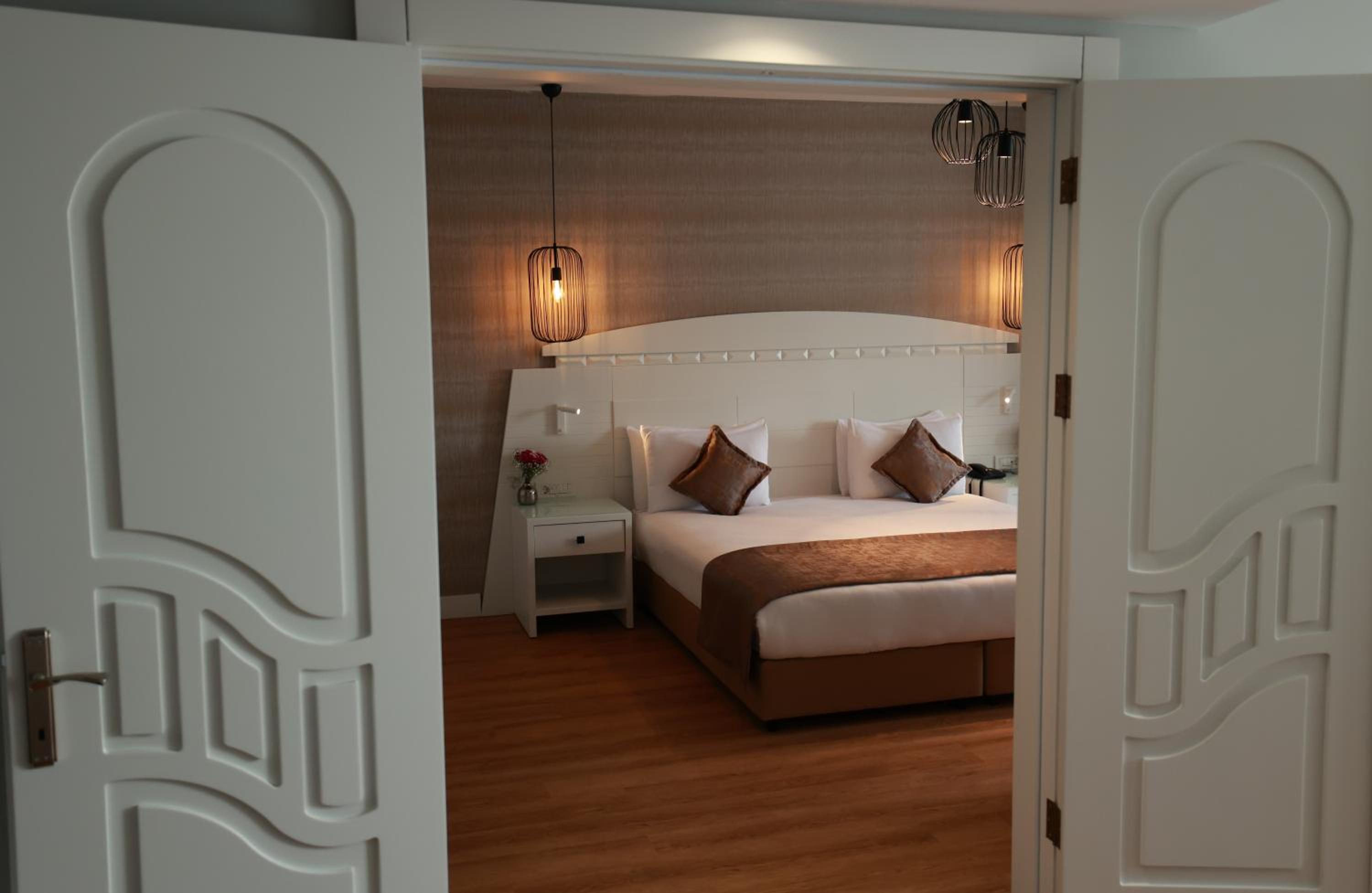 Two-Bedroom Suite With Bosphorus View photo 1