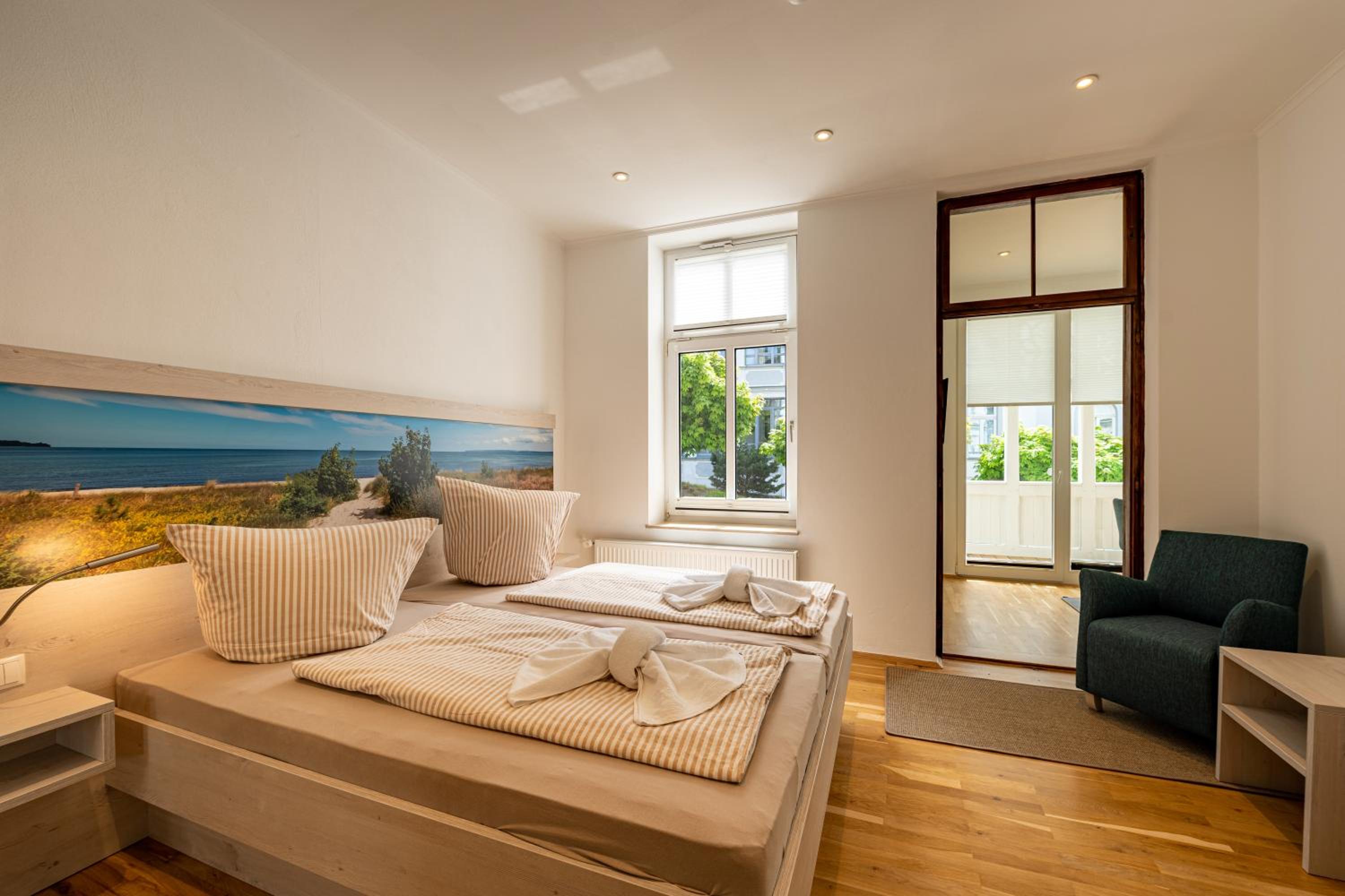 Apartment with Terrace photo 2