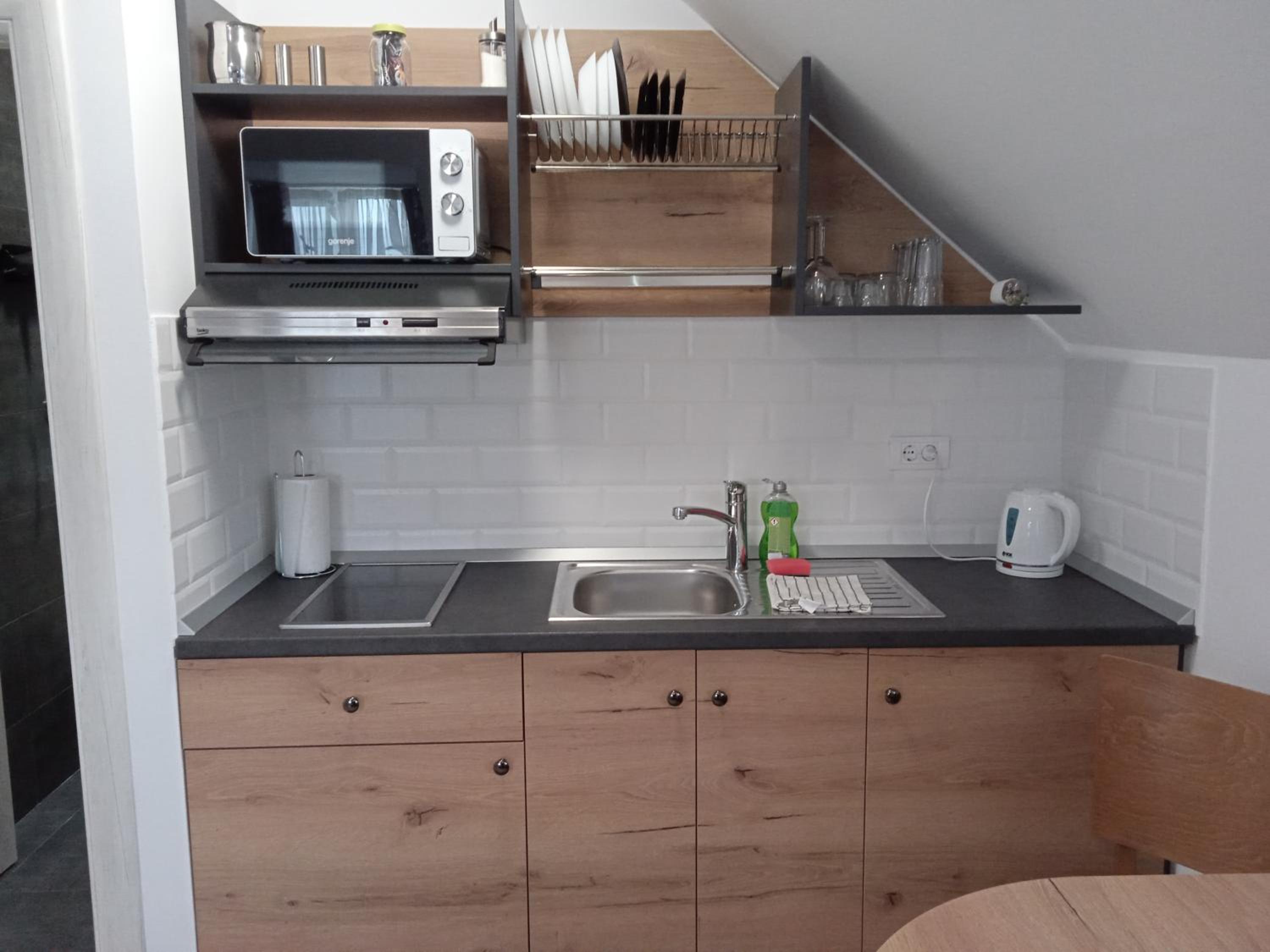 Studio Apartment - Photo 3